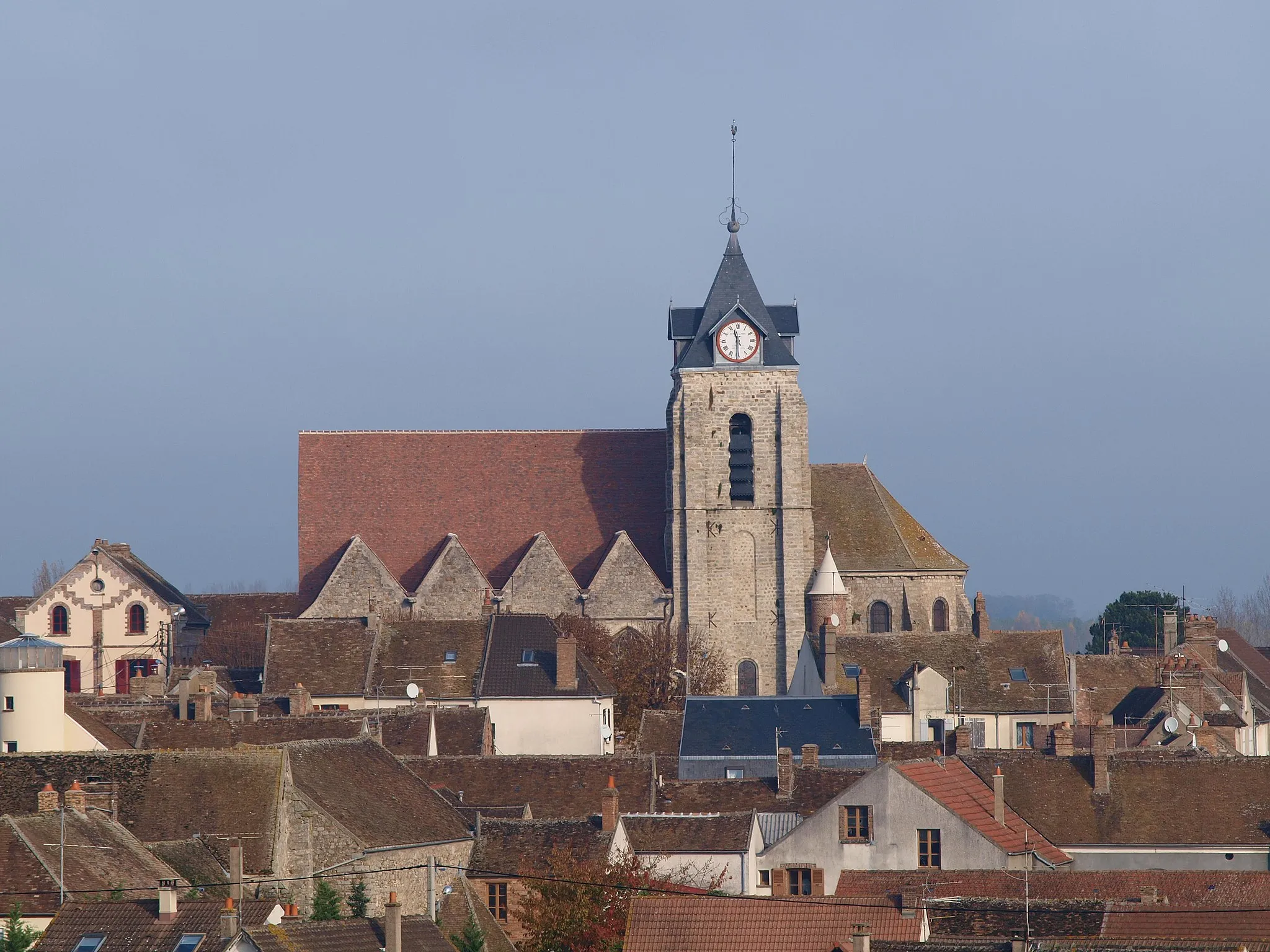 Photo showing: Villeneuve-la-Guyard (Yonne, France) ; Église Saint-Germain.