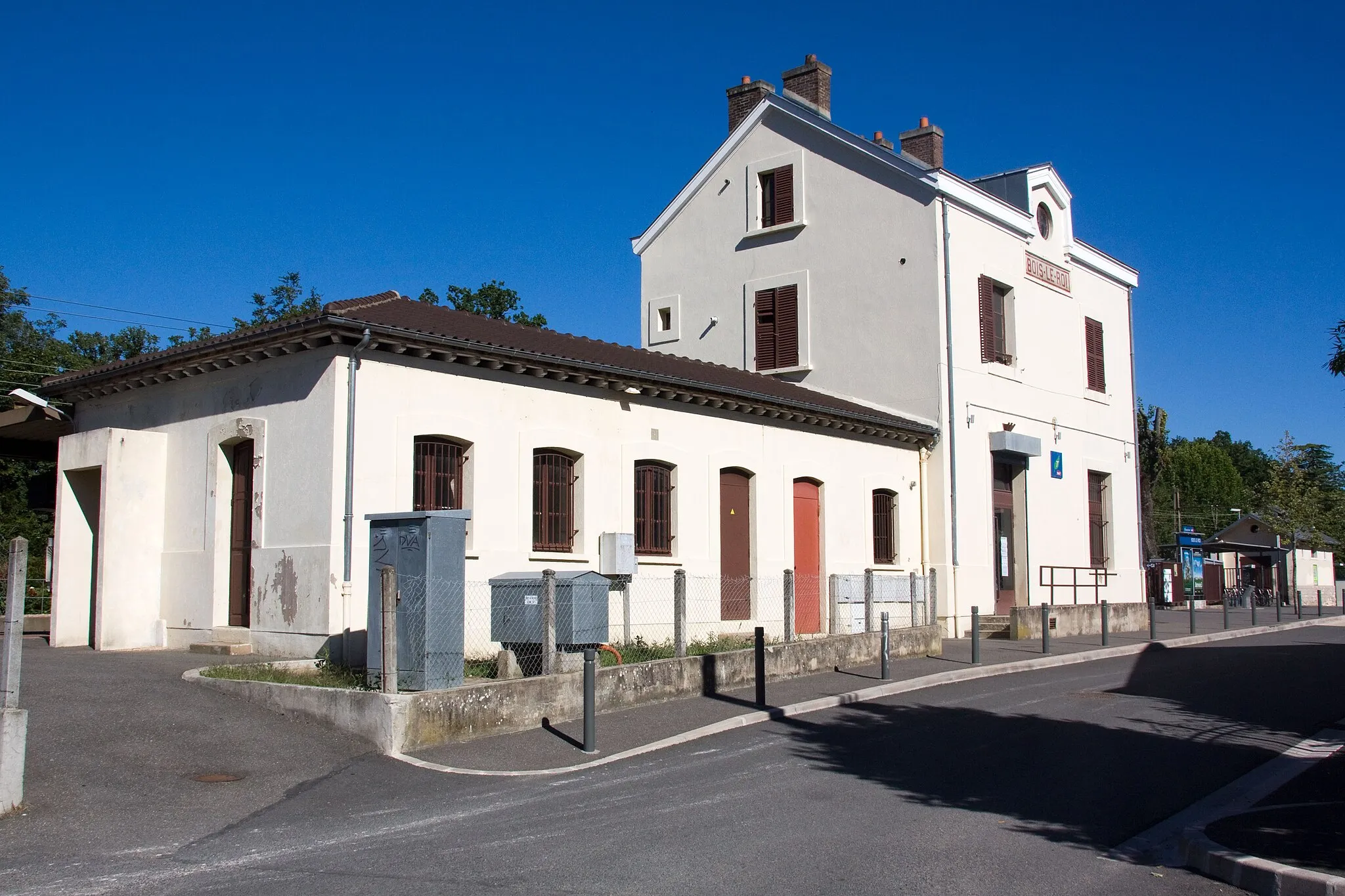 Photo showing: Gare de Bois-le-Roi,  Bois-le-Roi, Seine-et-Marne, France