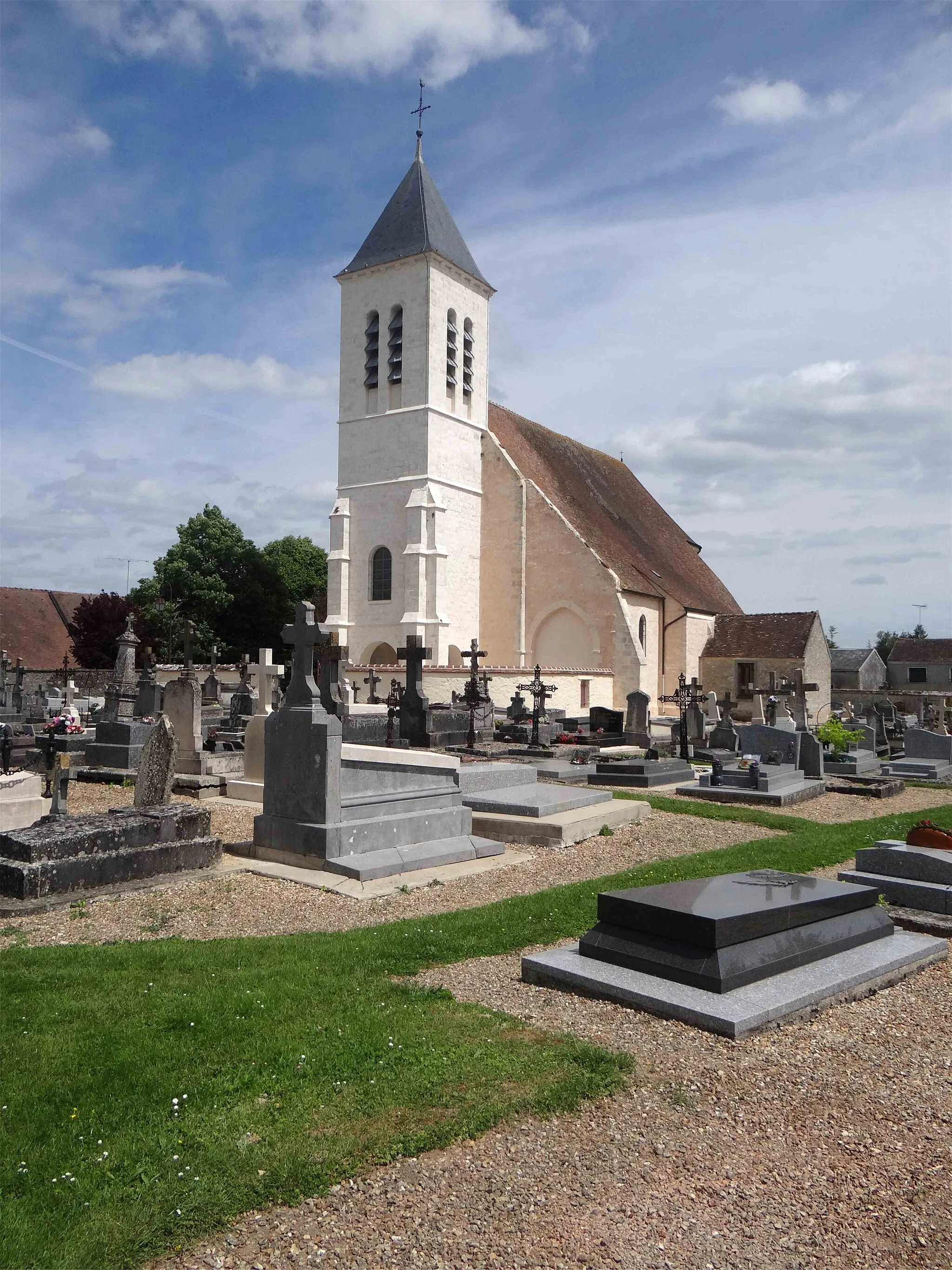 Photo showing: L'église Sainte-Geneviève, La Chapelle-la-Reine, Seine-et-Marne, France.