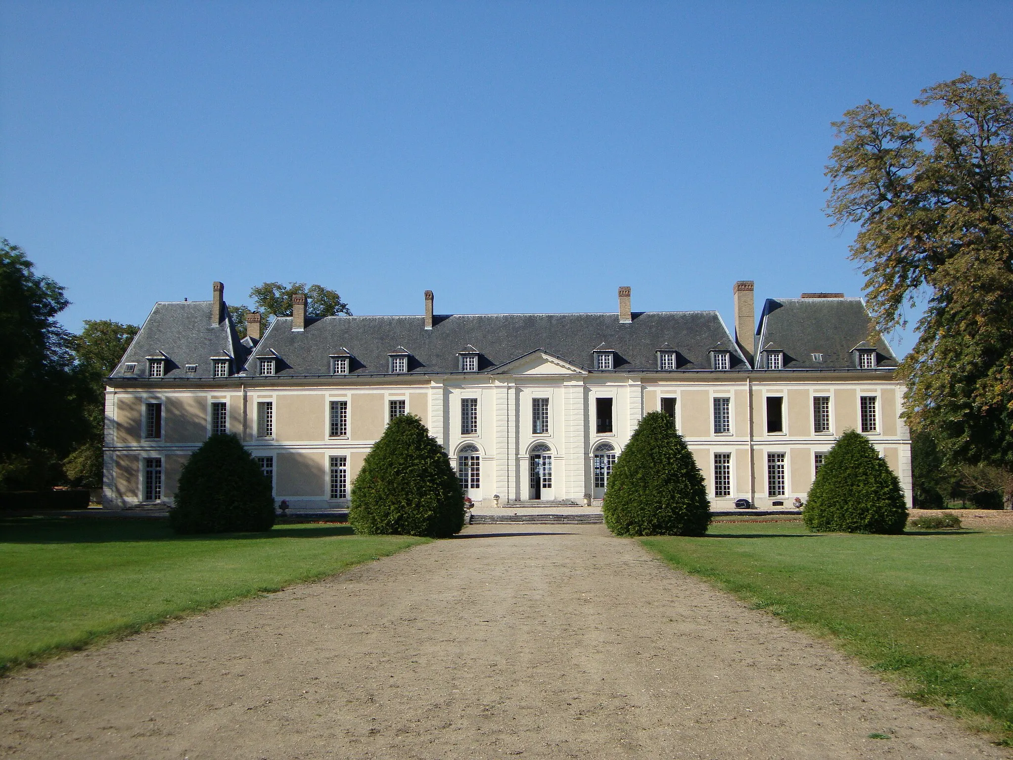 Photo showing: This building is classé au titre des monuments historiques de la France. It is indexed in the base Mérimée, a database of architectural heritage maintained by the French Ministry of Culture, under the reference PA00086839 .
