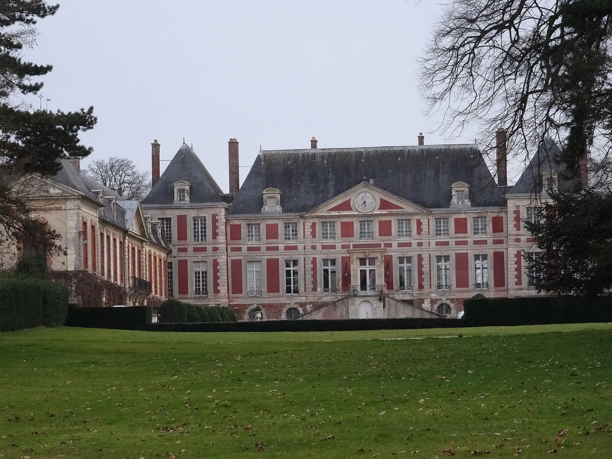 Photo showing: Château de Guermantes. (Seine-et-Marne, région Île-de-France).