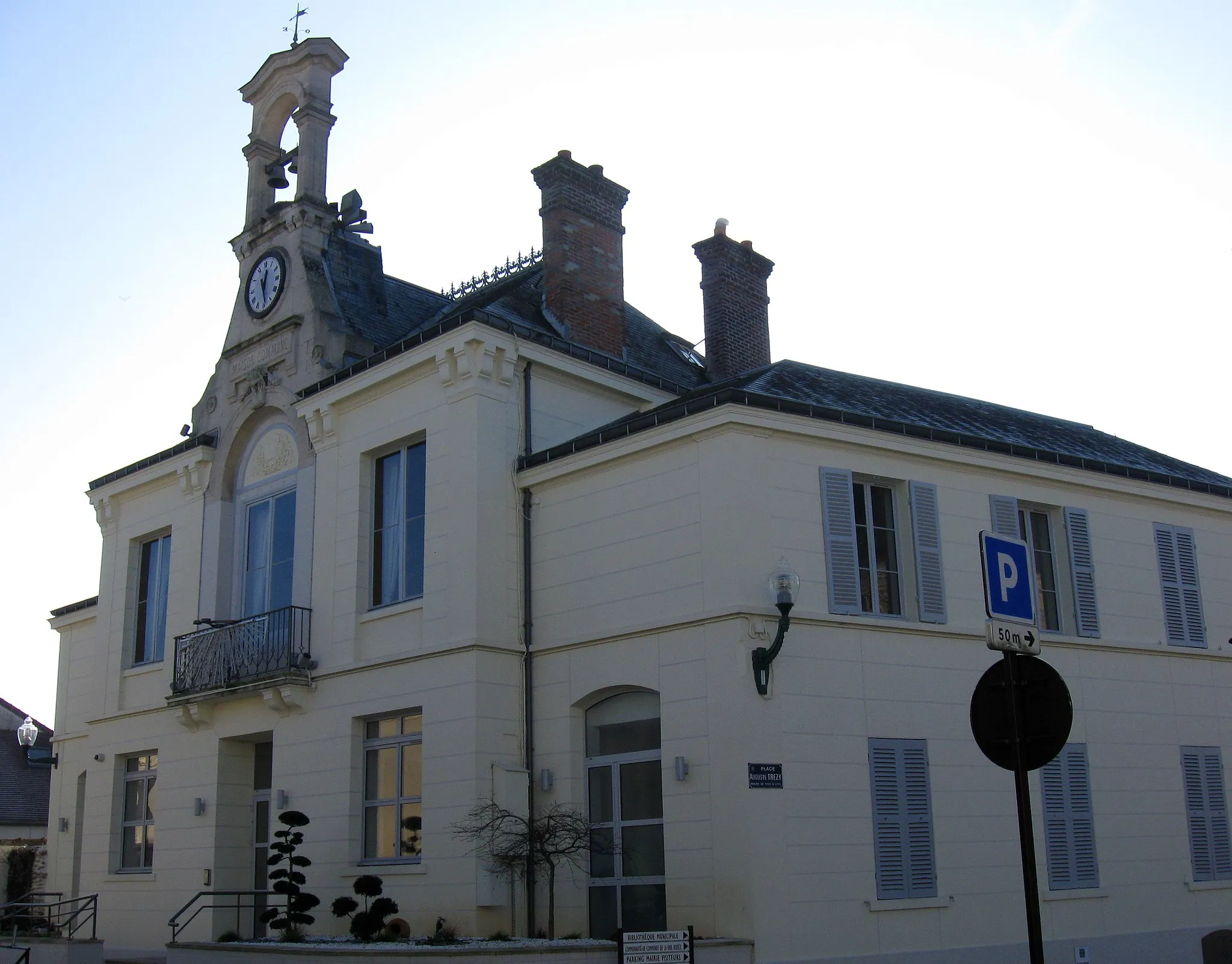 Photo showing: Mairie de Ferrières-en-Brie. (Seine-et-Marne, région Île-de-France).