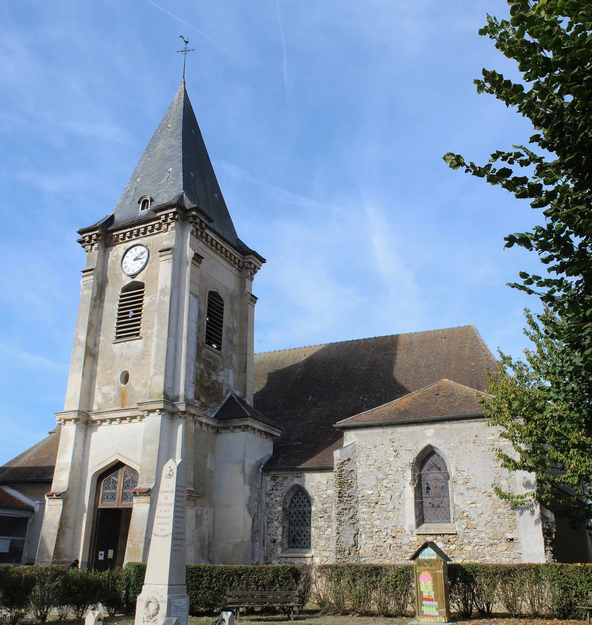 Photo showing: Église Sainte-Geneviève de Jossigny.