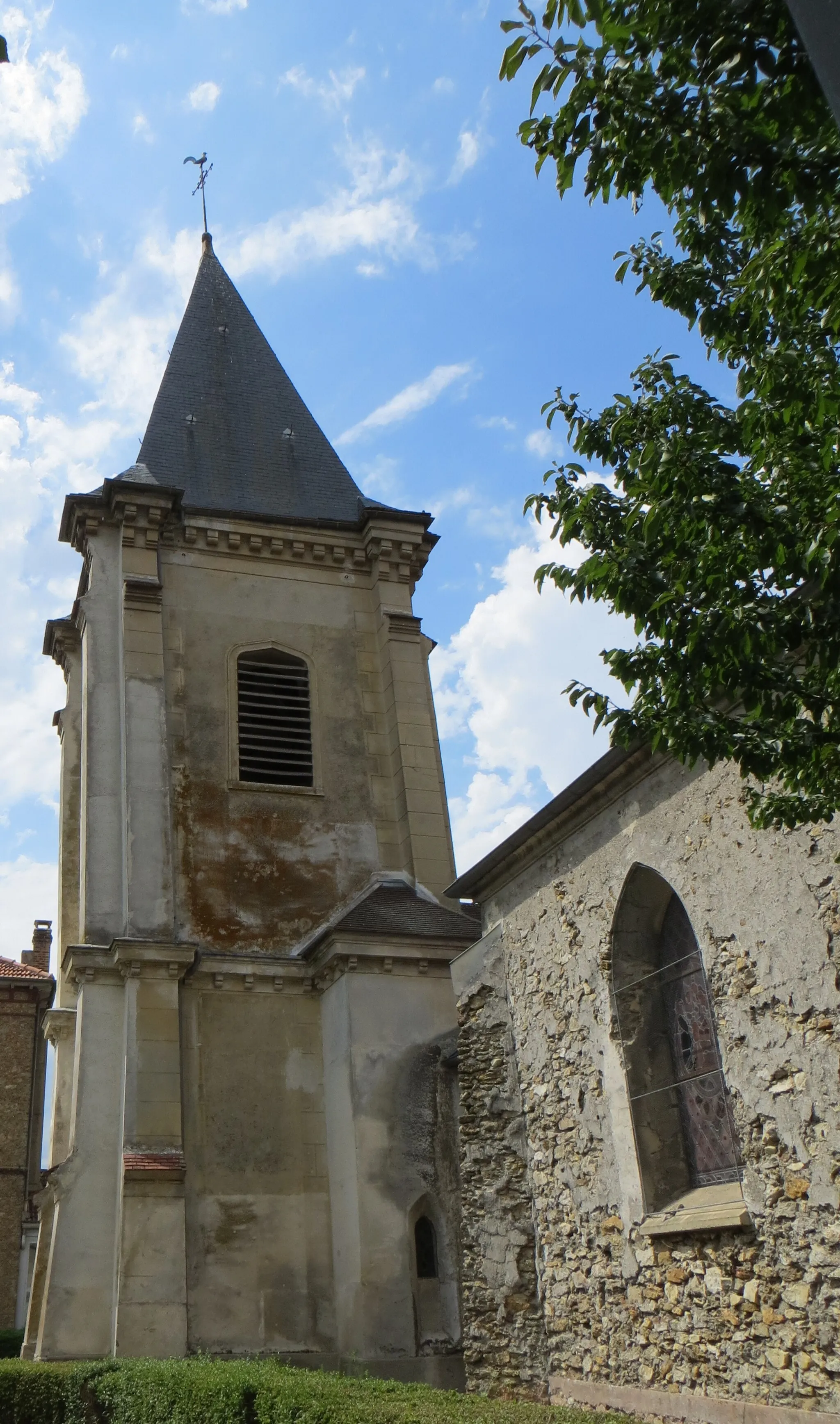 Photo showing: Vue de l'église