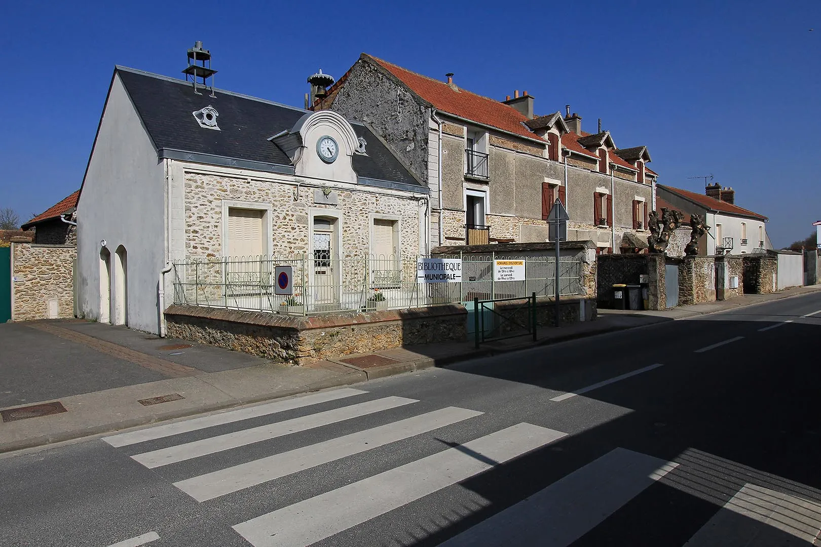 Photo showing: Bliblothèque municipale de Guibeville