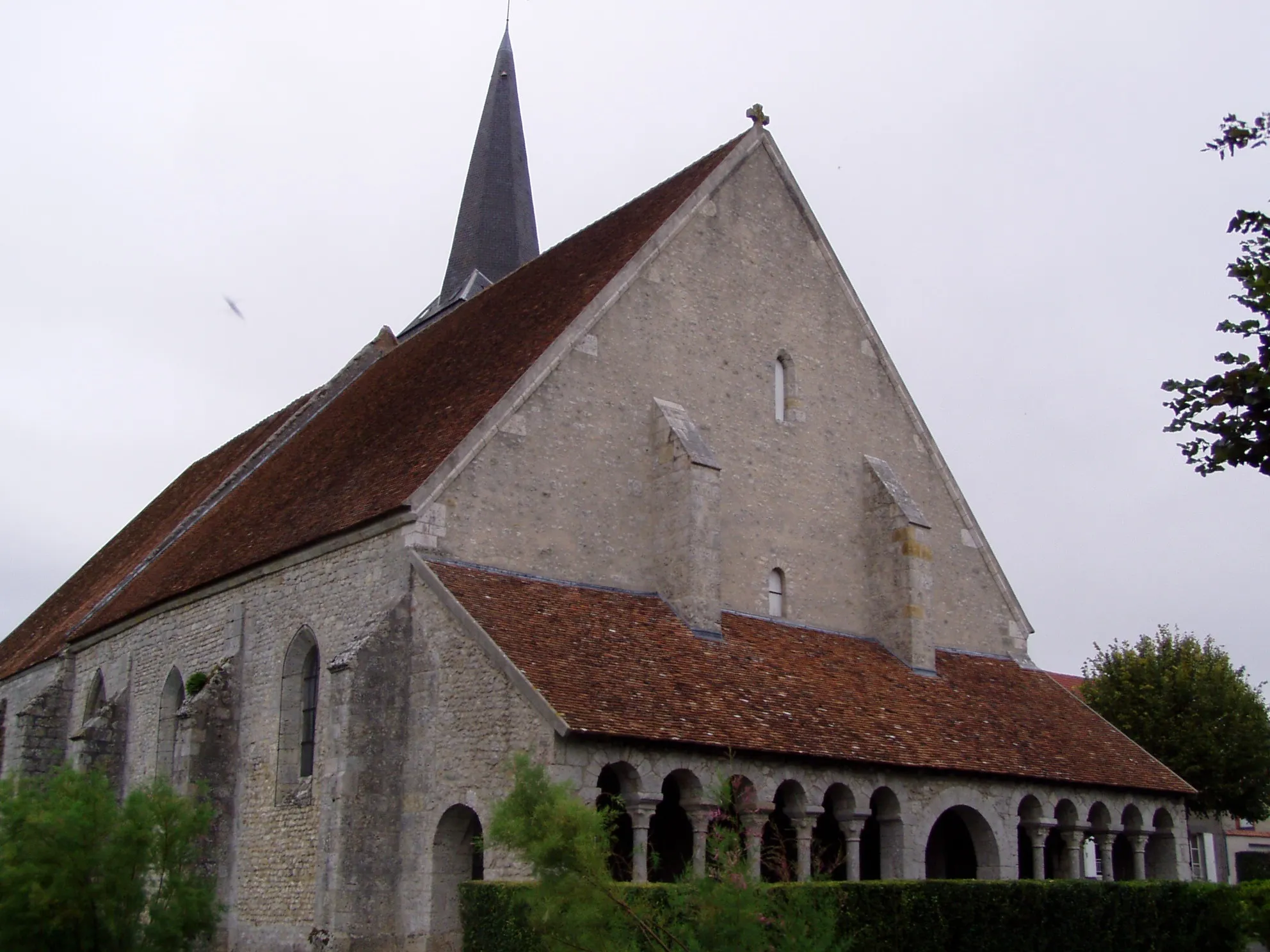 Photo showing: photographie de l'église de fr:Boësses dans le Loiret, prise par Accrochoc, le 04 septembre fr:2006