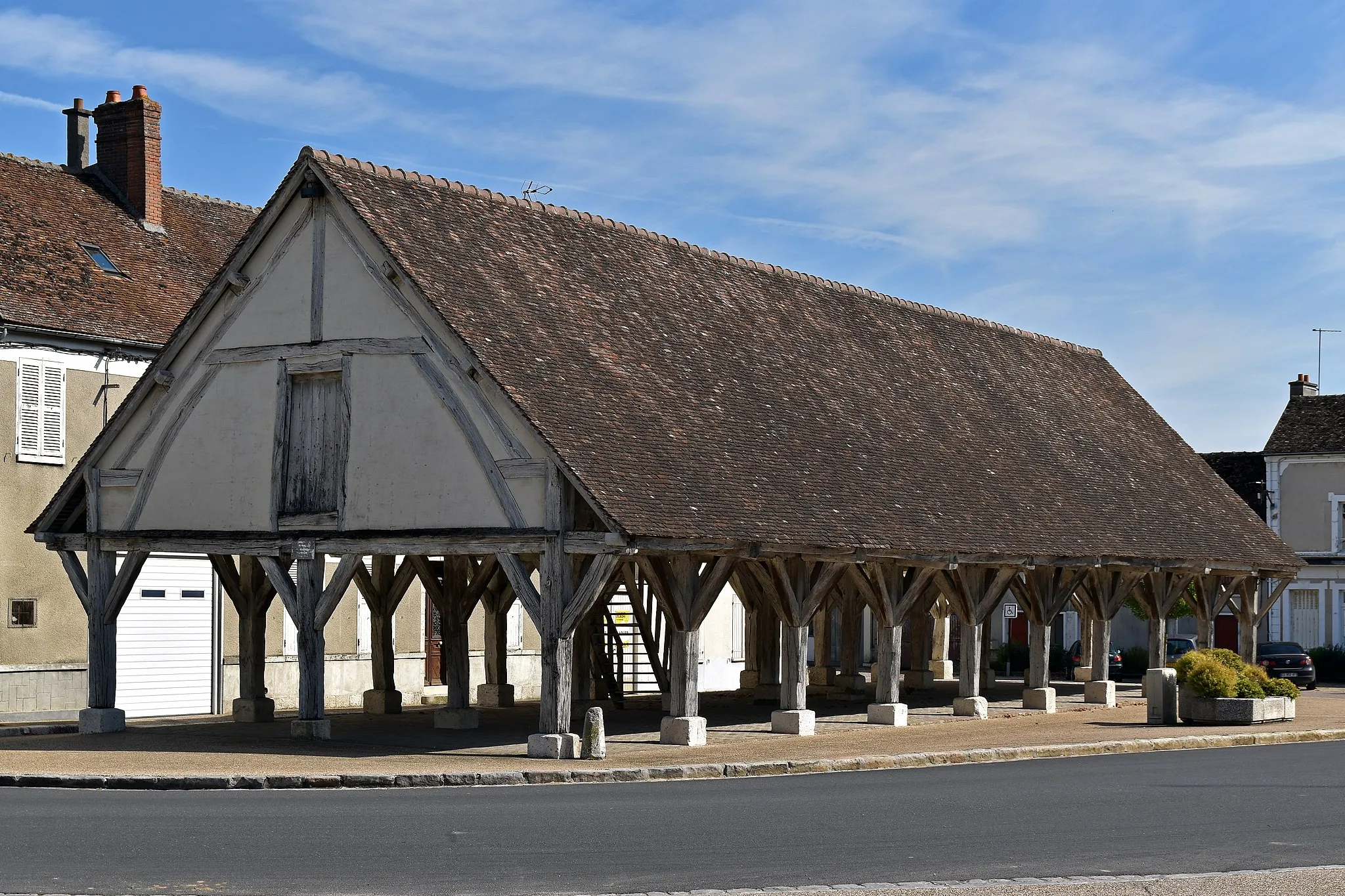 Photo showing: Halle de Beaumont-du-Gâtinais, Seine et Marne, France.