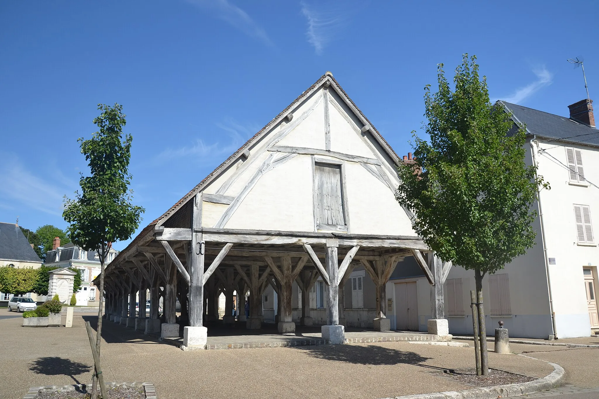 Photo showing: Halles de Beaumont-du-Gâtinais