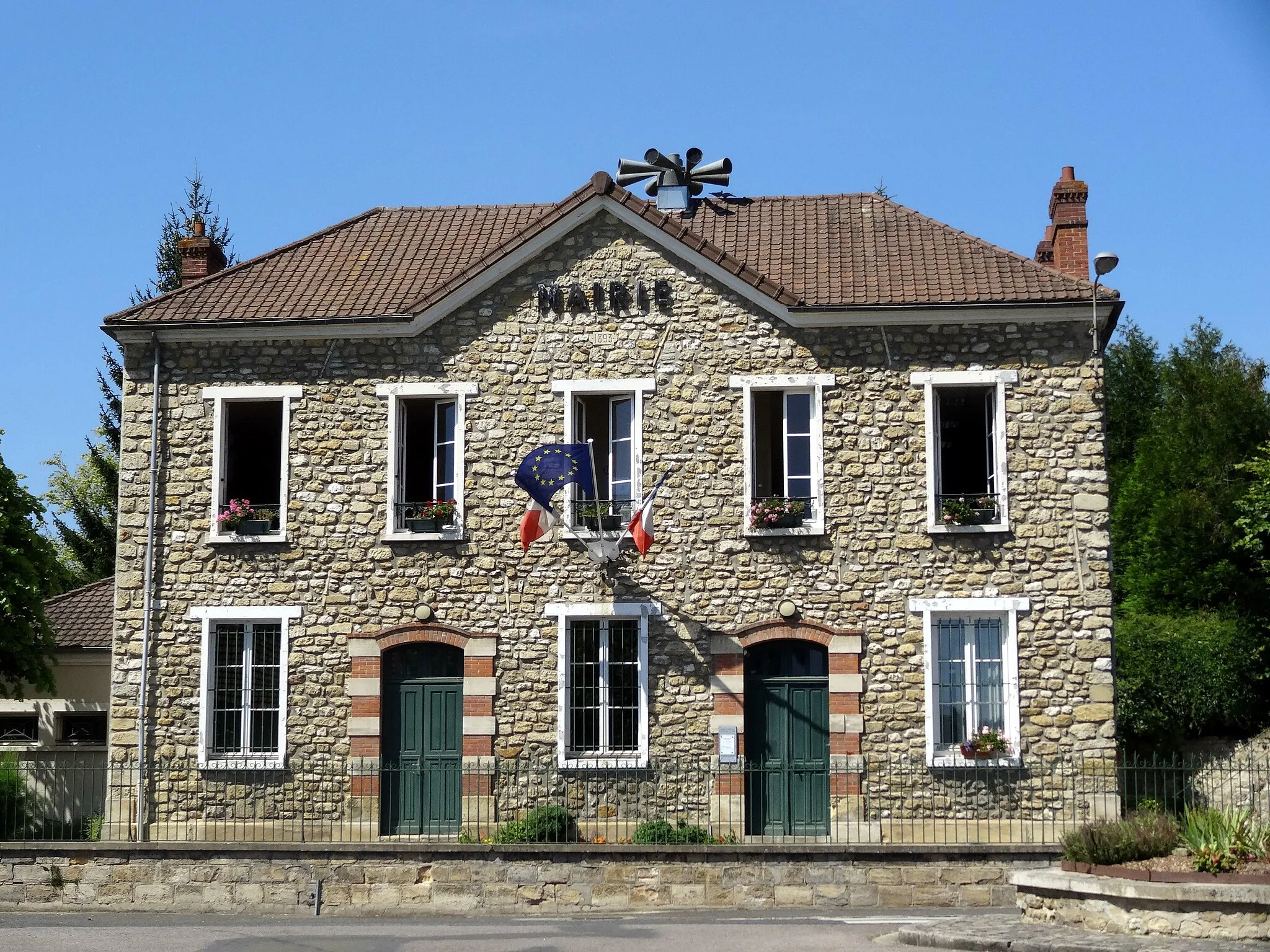 Photo showing: La mairie.