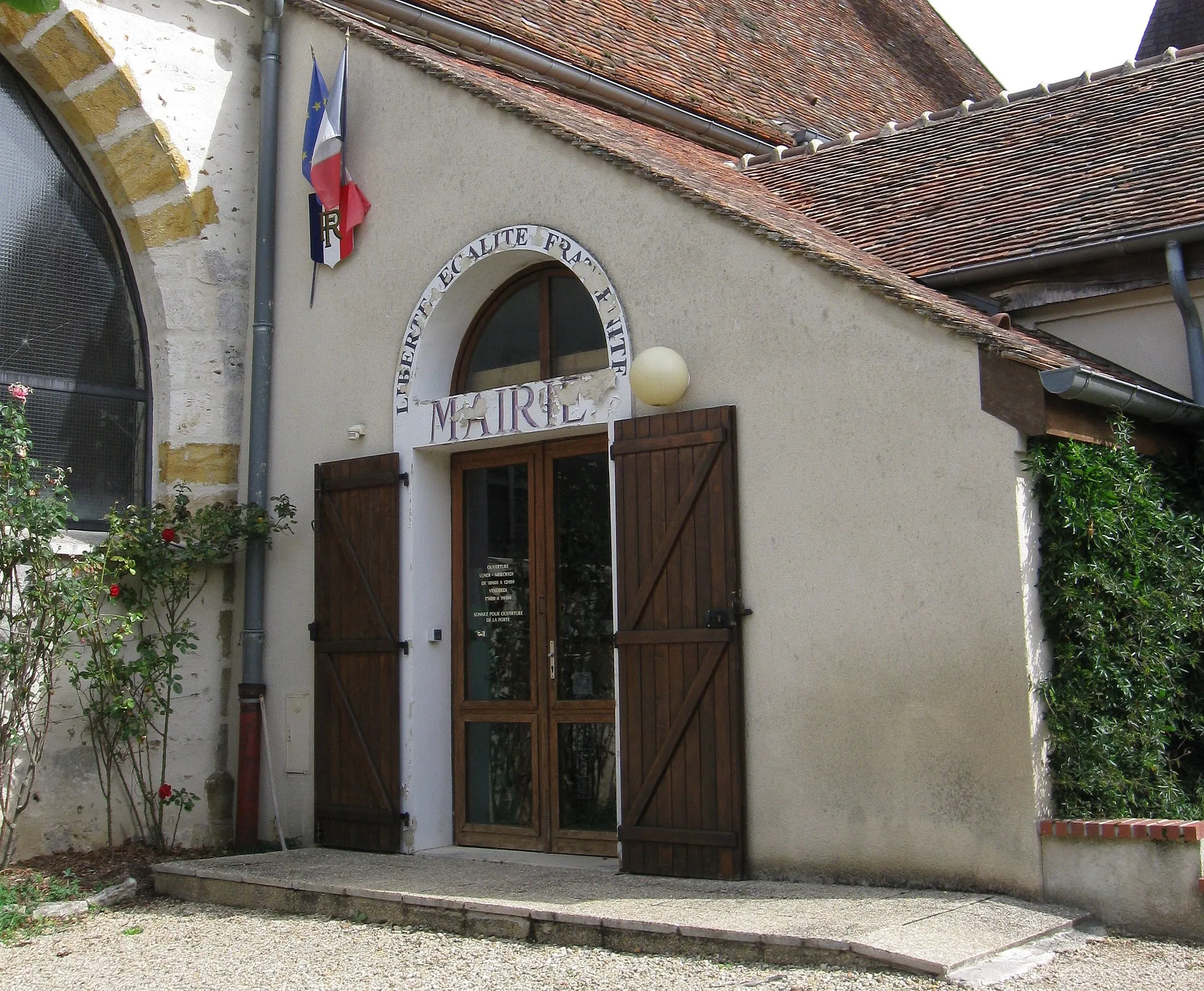 Photo showing: Mairie de Coutençon. (Seine-et-Marne, région Île-de-France).