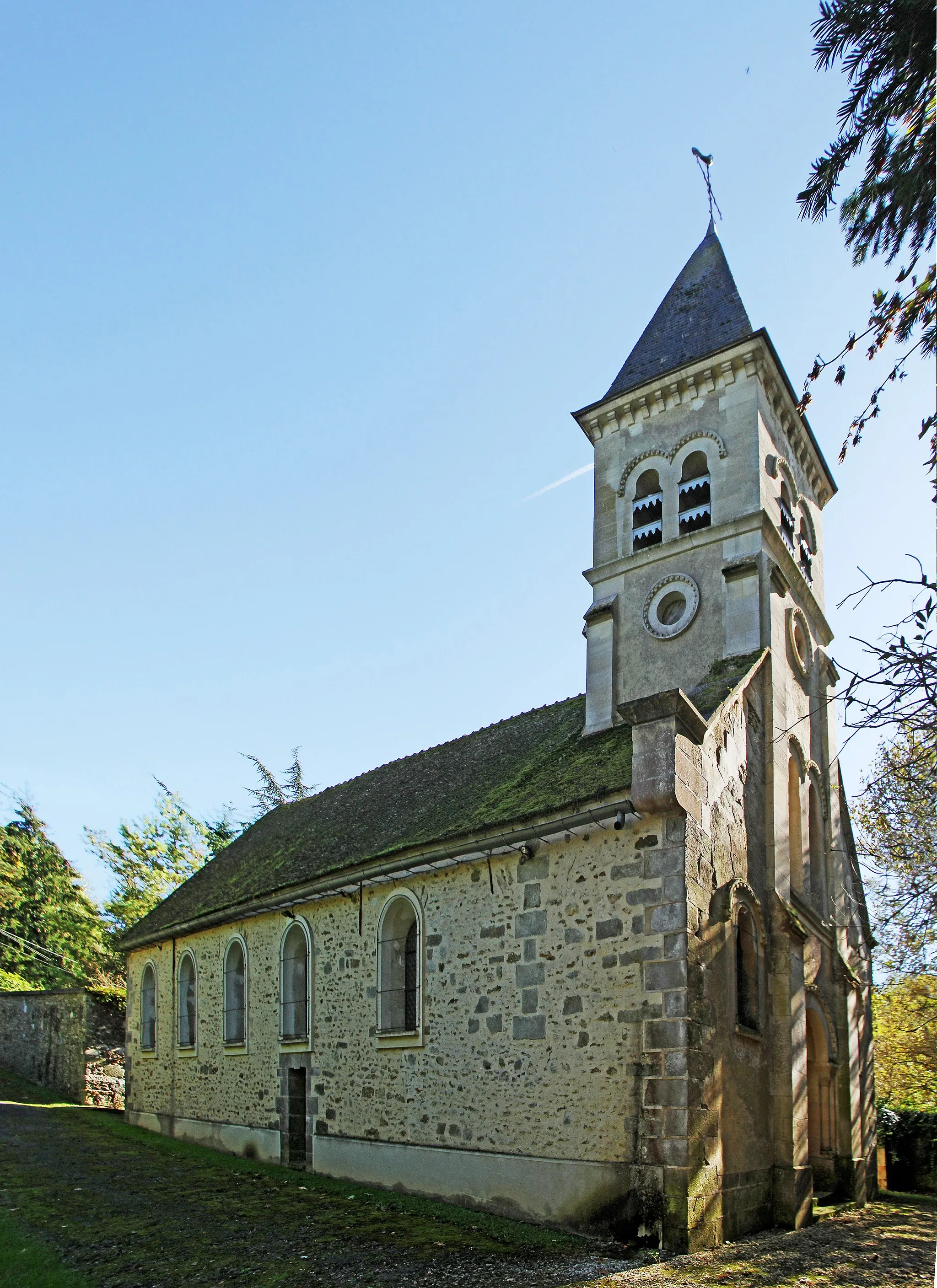 Photo showing: Church Notre Dame de la Nativité (Our Lady of the Christmas) in Bréau