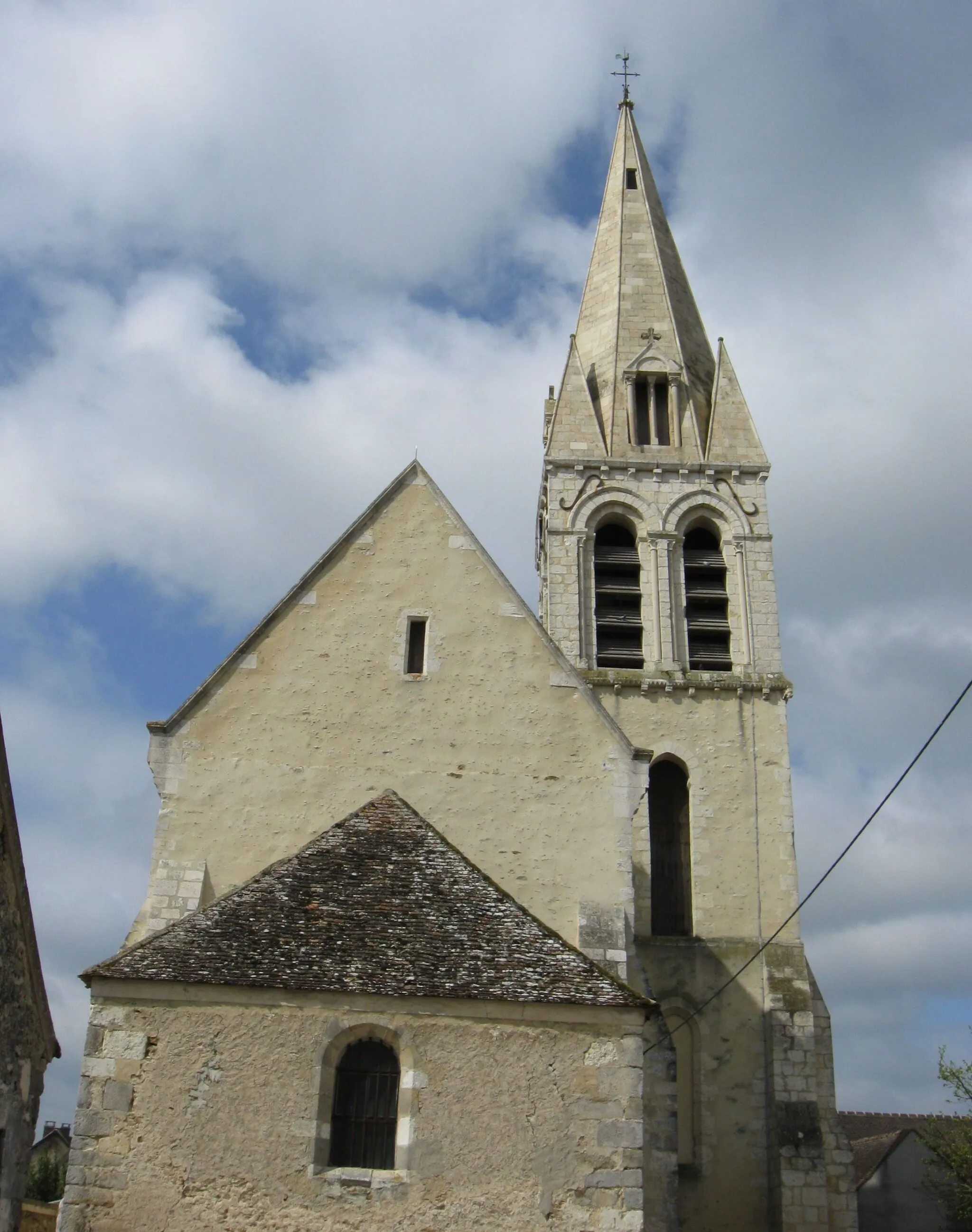 Photo showing: Église Saint-Martin de Moisenay. ( Seine-et-Marne, région Île-de-France).