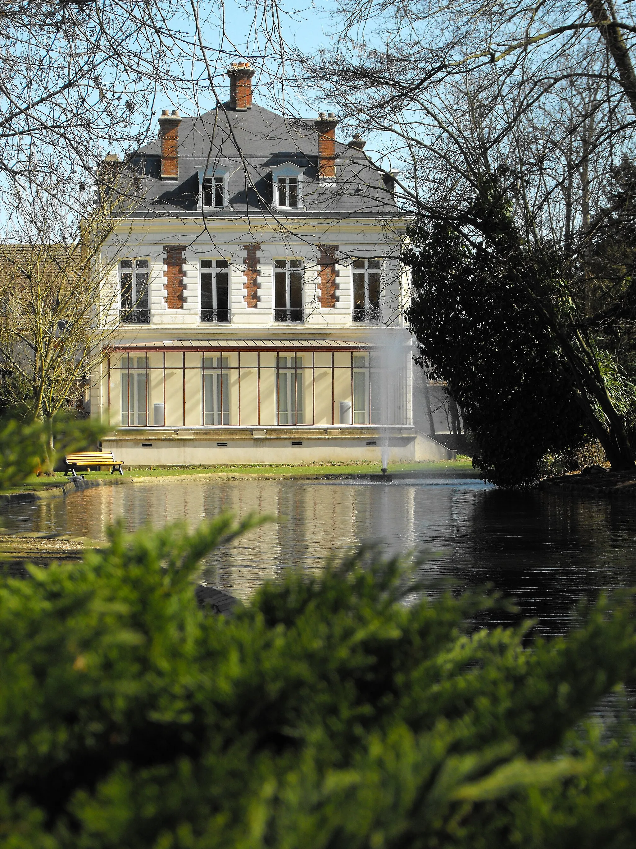 Photo showing: Château de Soubiran - Dammarie-lès-Lys