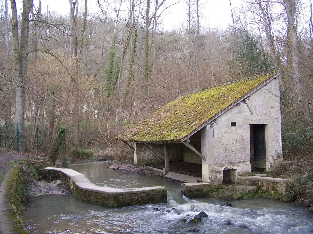 Photo showing: Wash house of Maincourt-sur-Yvette (Yvelines, France)