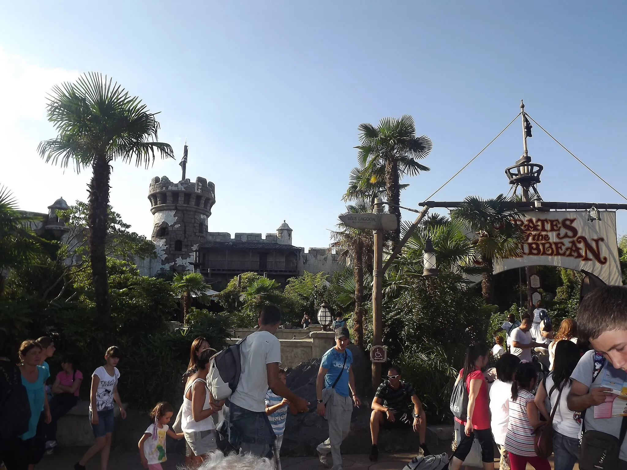 Photo showing: The Facade of Pirates of the Caribbean at Disneyland Resort Paris, August 2011.