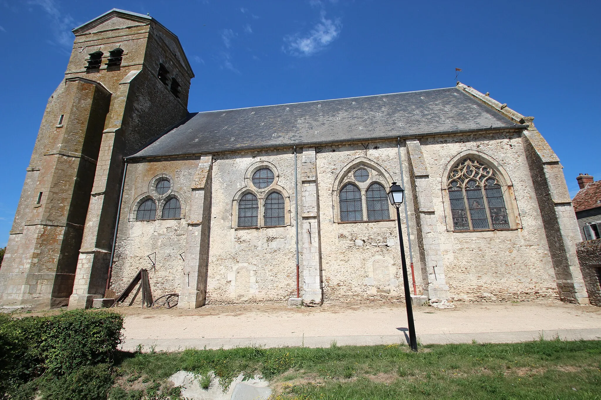 Photo showing: Saint-Louis church of Boissy-le-Sec, France