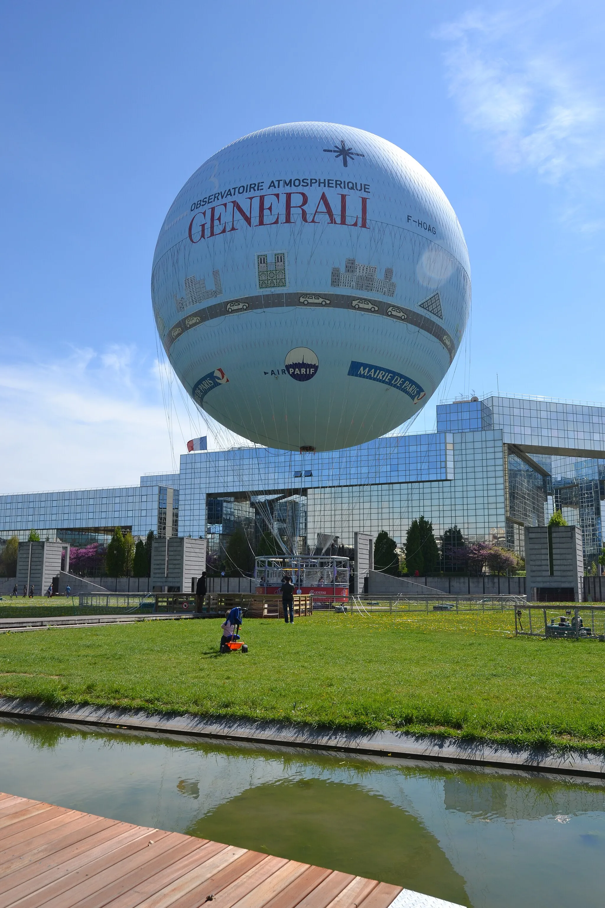 Photo showing: Ballon Air de Paris, Parc André Citroën.