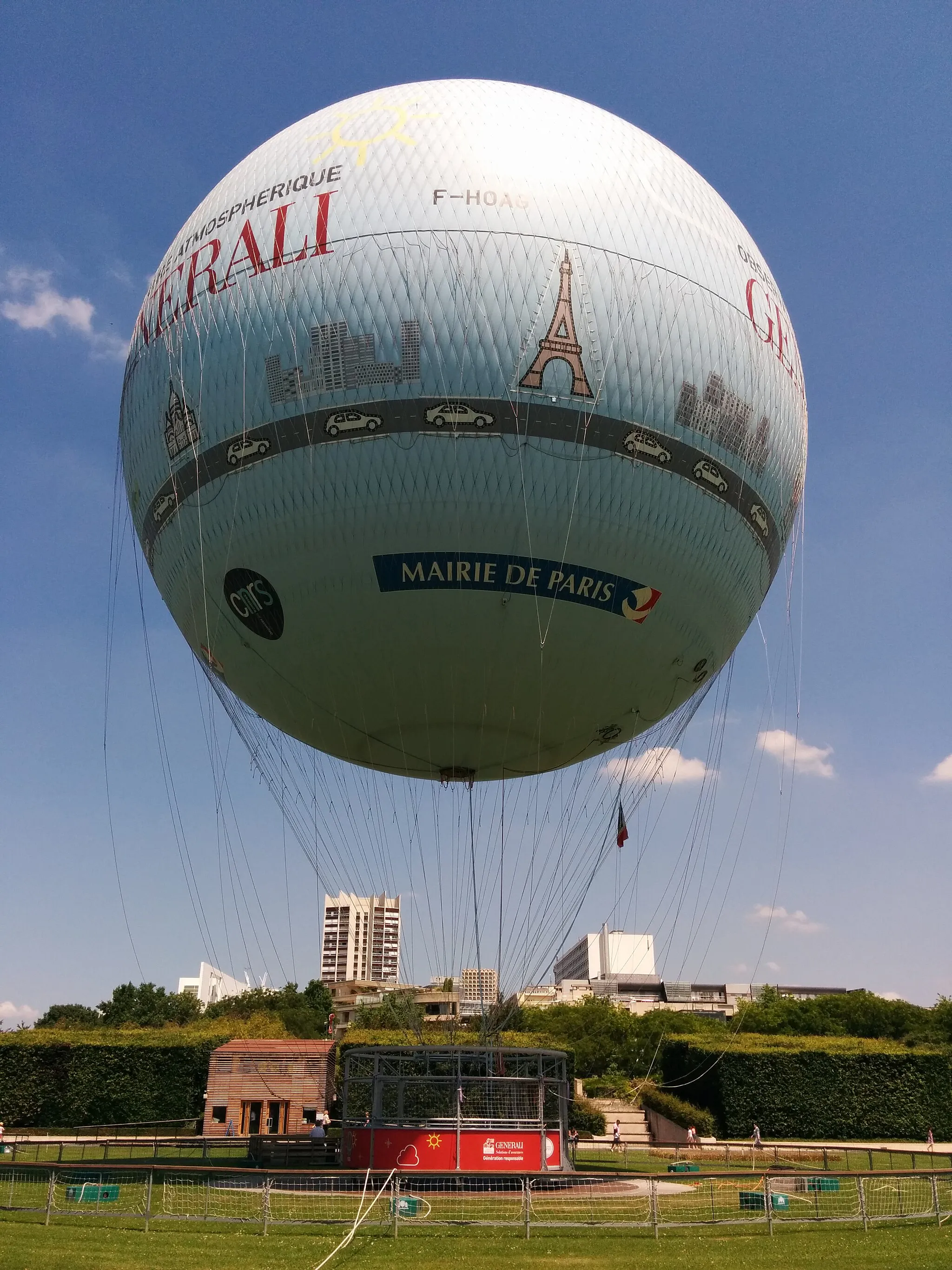 Photo showing: Ballon Air de Paris, parc André-Citroën, Paris.