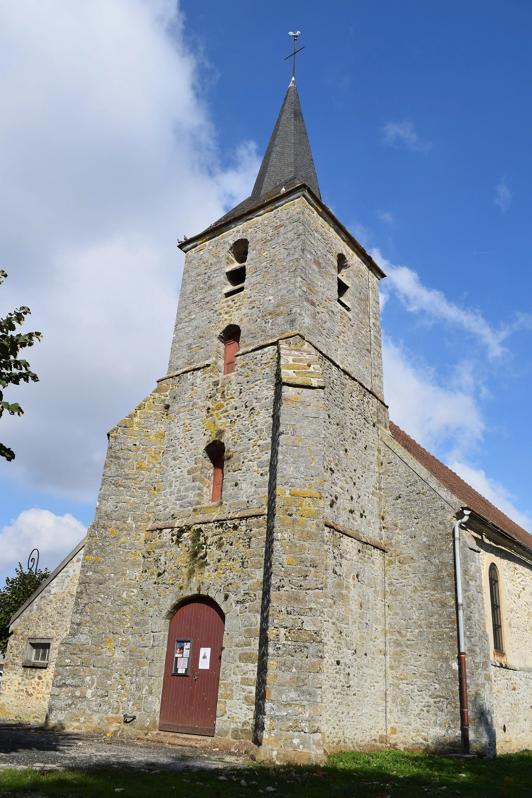 Photo showing: Église Saint Éloi de Bailly-Carrois vue de côté