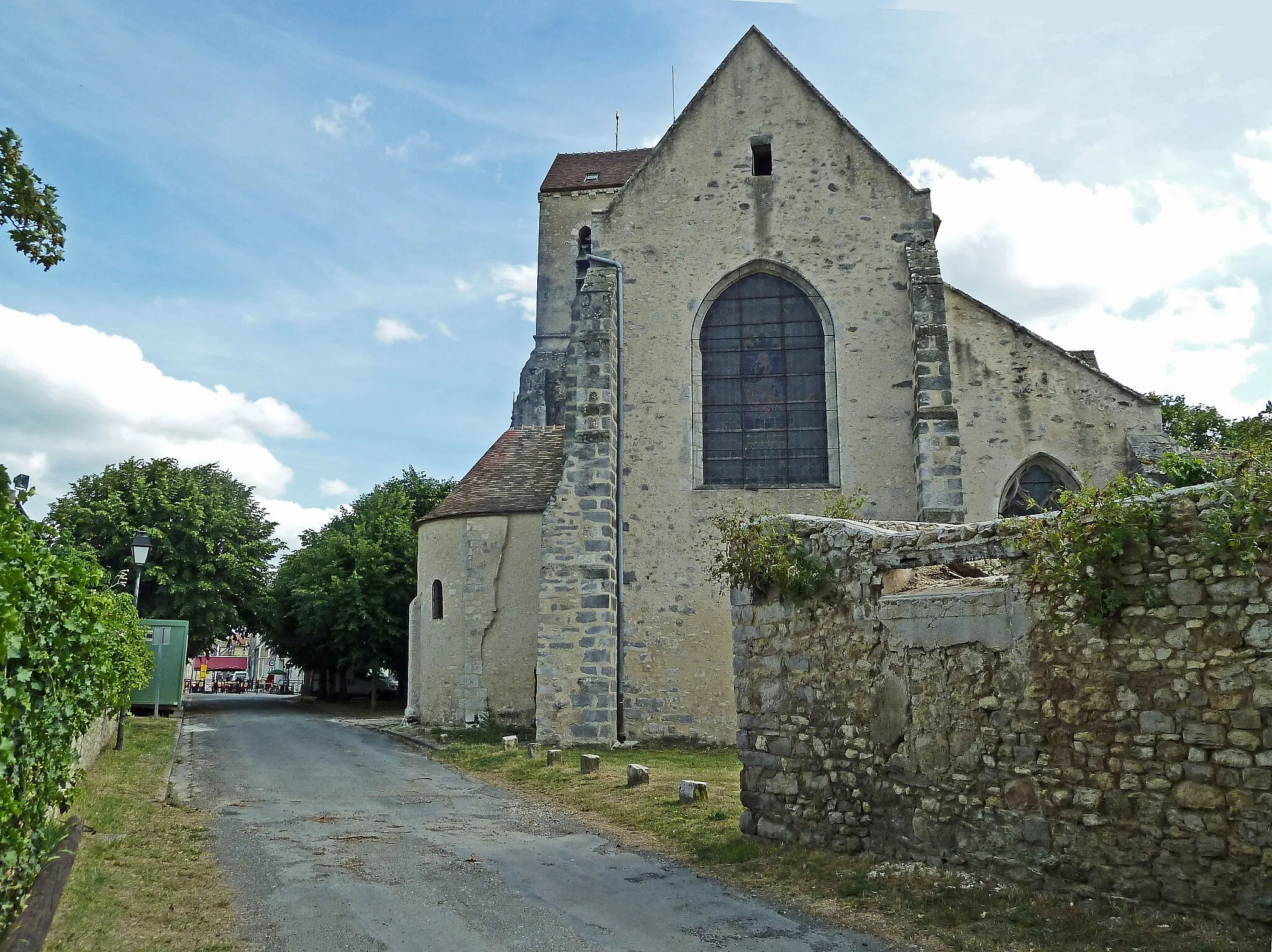 Photo showing: This building is inscrit au titre des monuments historiques de la France. It is indexed in the base Mérimée, a database of architectural heritage maintained by the French Ministry of Culture, under the reference PA00087809 .