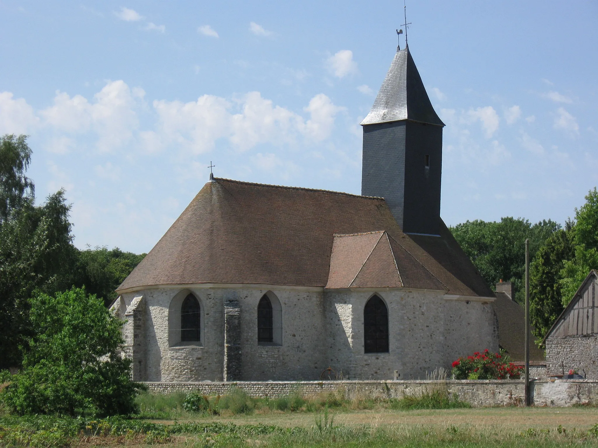 Photo showing: L'église de la Sainte-Trinité de Saint-Illiers-le-Bois. (Yvelines, région Île-de-France).
