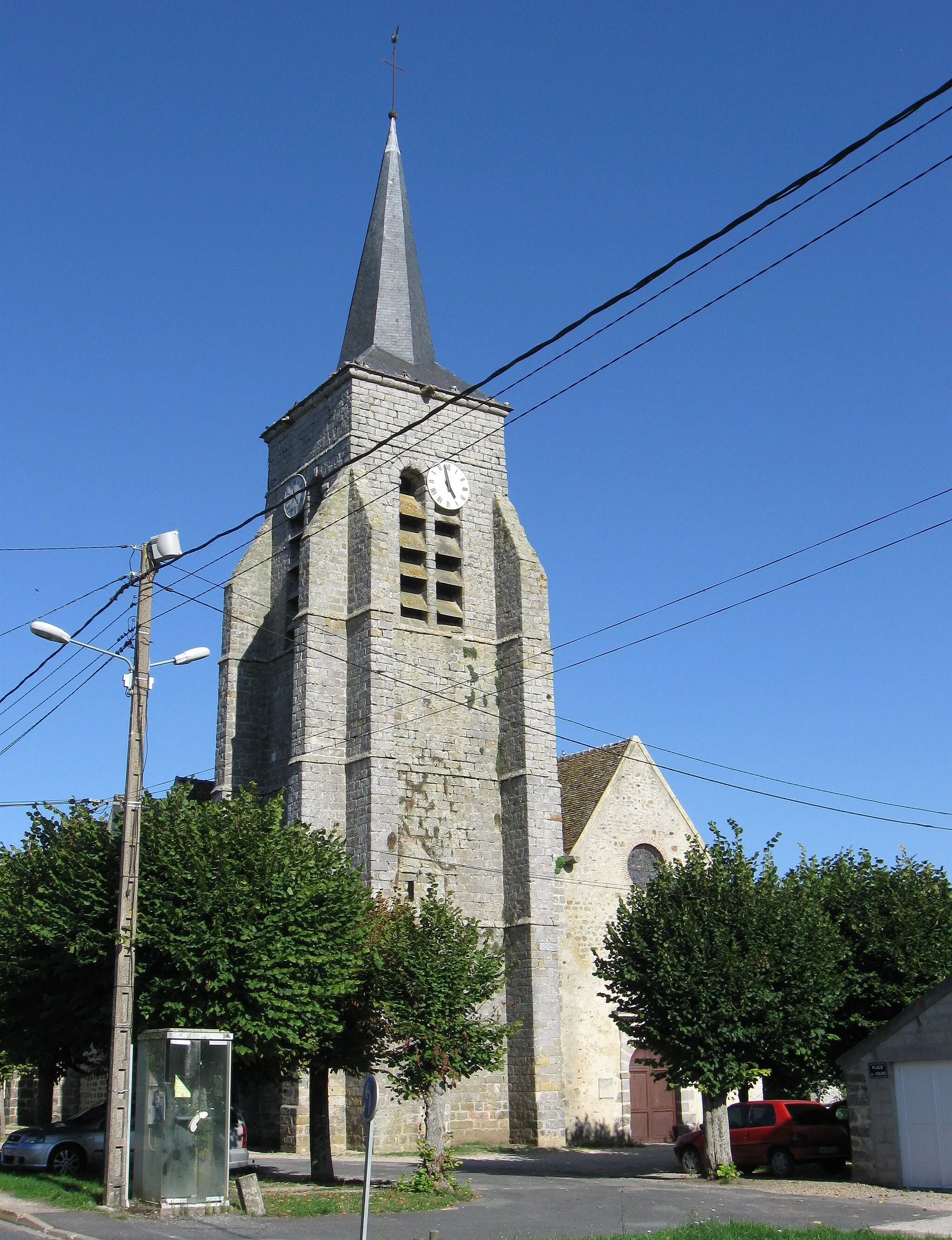 Photo showing: Église Saint-Étienne de Châtenay-sur-Seine. (Seine-et-Marne, région Île-de-France).