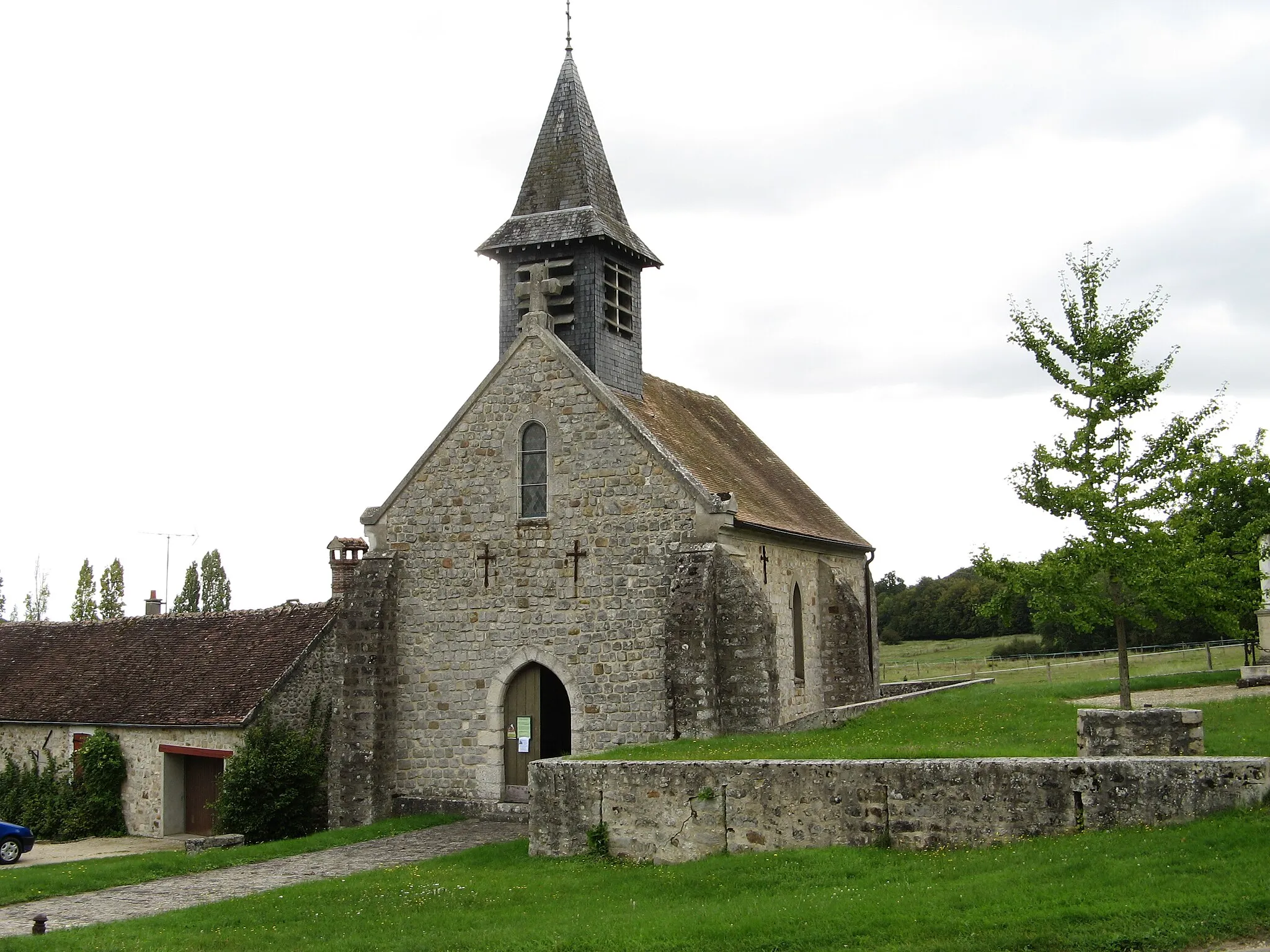 Photo showing: Eglise de Saint-Ange-le-Viel, France.