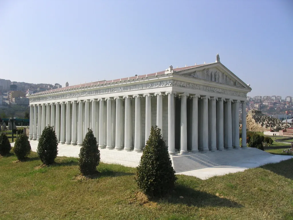 Photo showing: Pravděpodobná podoba Artemidina chrámu v Efesu, Miniatürk Park, Istanbul, Turecko.