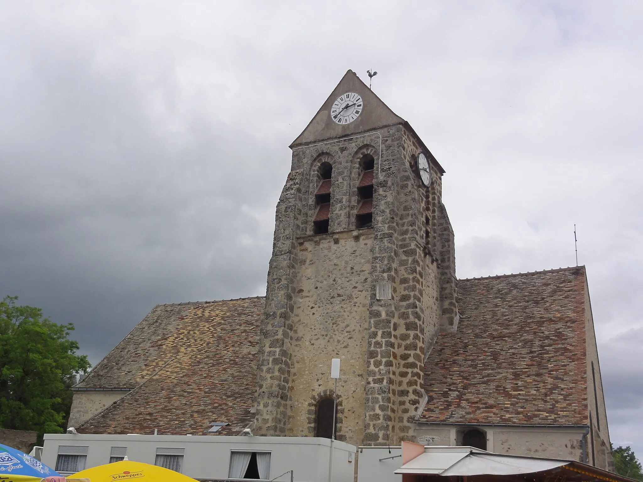 Photo showing: This building is indexed in the base Mérimée, a database of architectural heritage maintained by the French Ministry of Culture, under the reference IA91000273 .