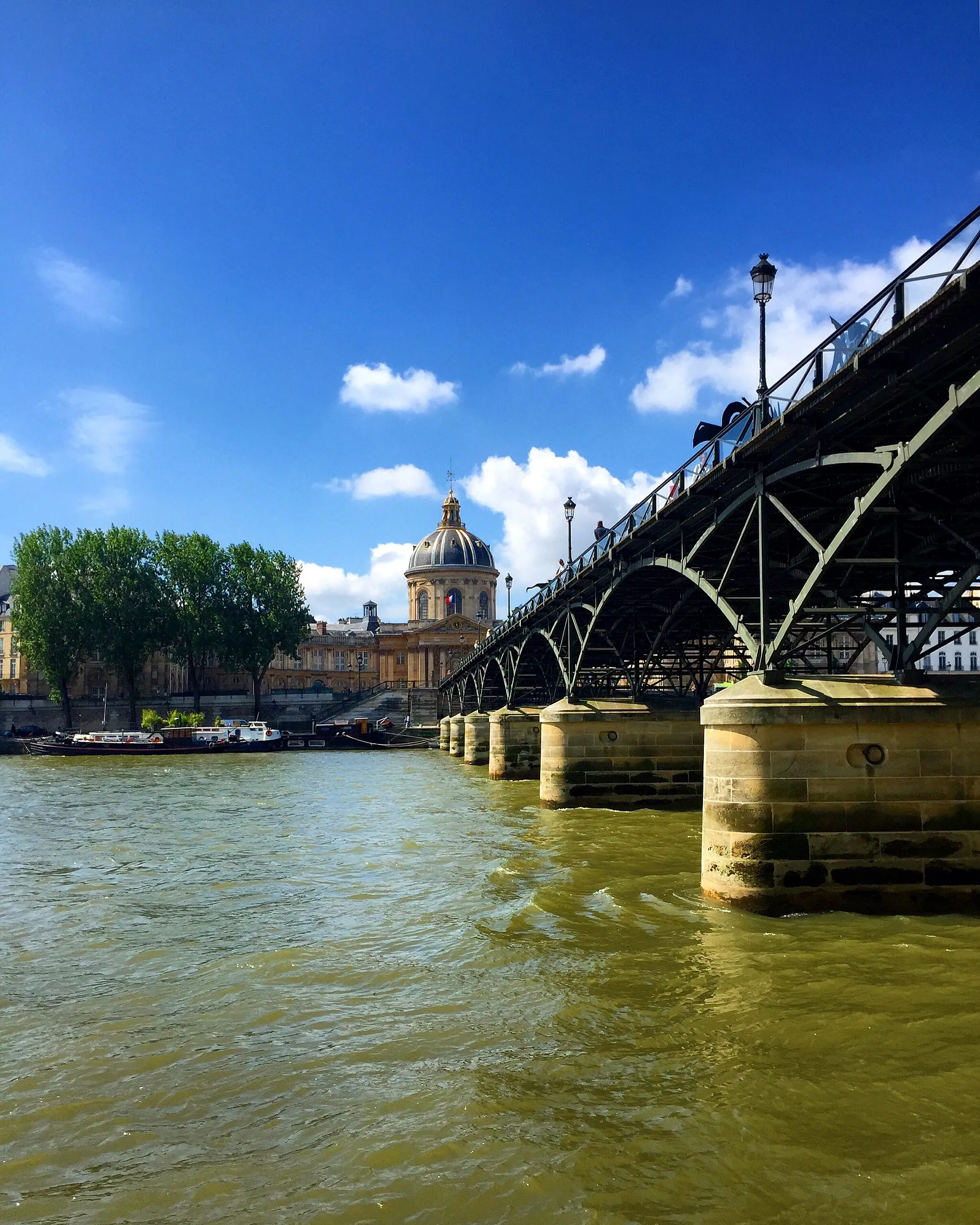 Photo showing: The "Pont des Arts" seen from the  quays