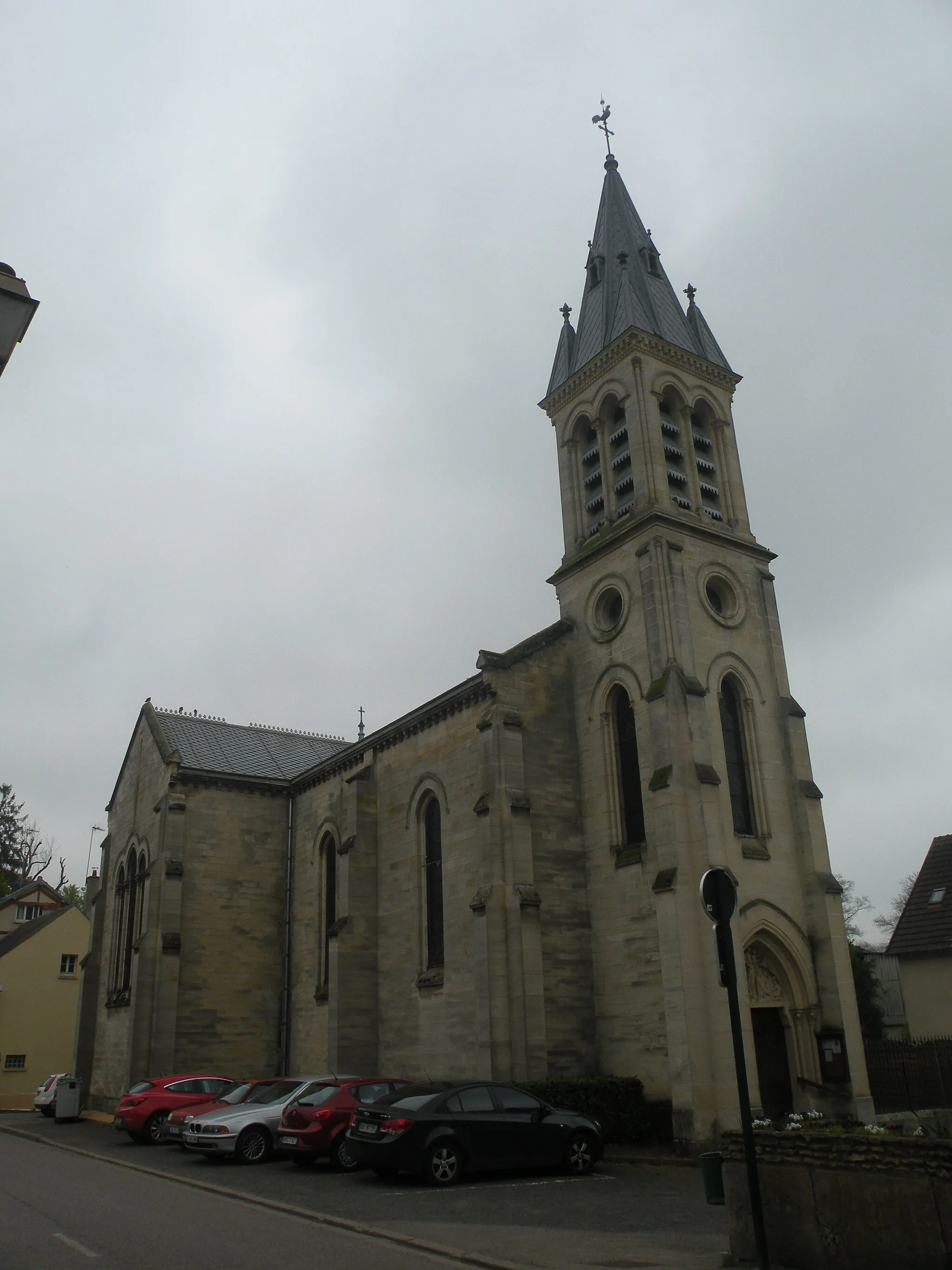 Photo showing: Église Notre-Dame de Bray-et-Lû