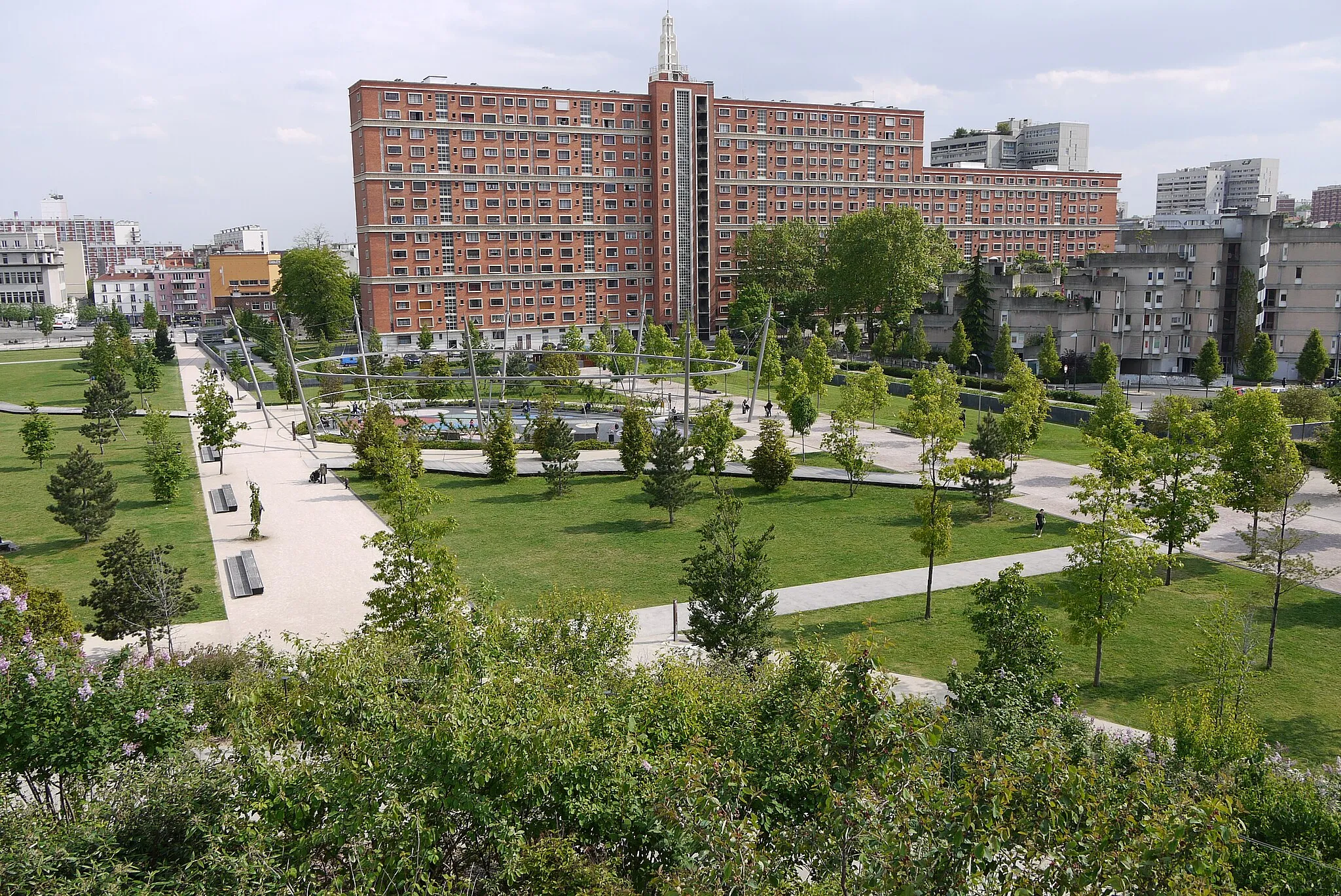 Photo showing: Le parc des Cormailles à Ivry-sur-Seine.