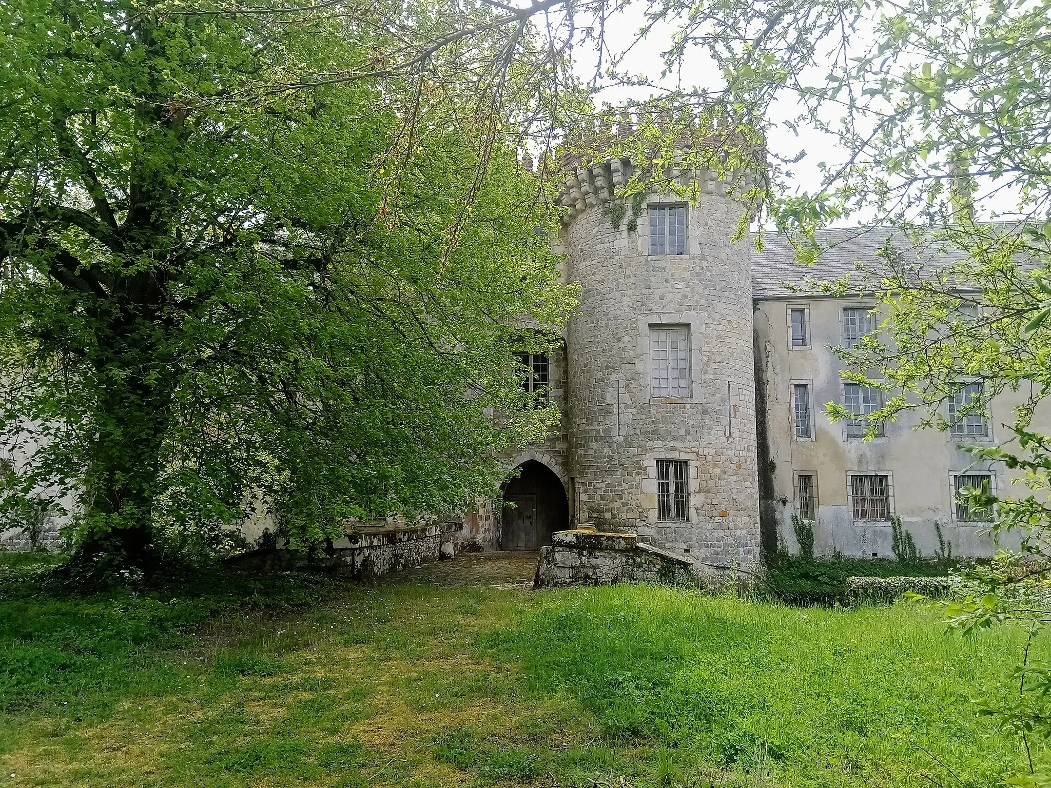 Photo showing: L'entrée du château de Milly-la-Forêt, Essonne, France