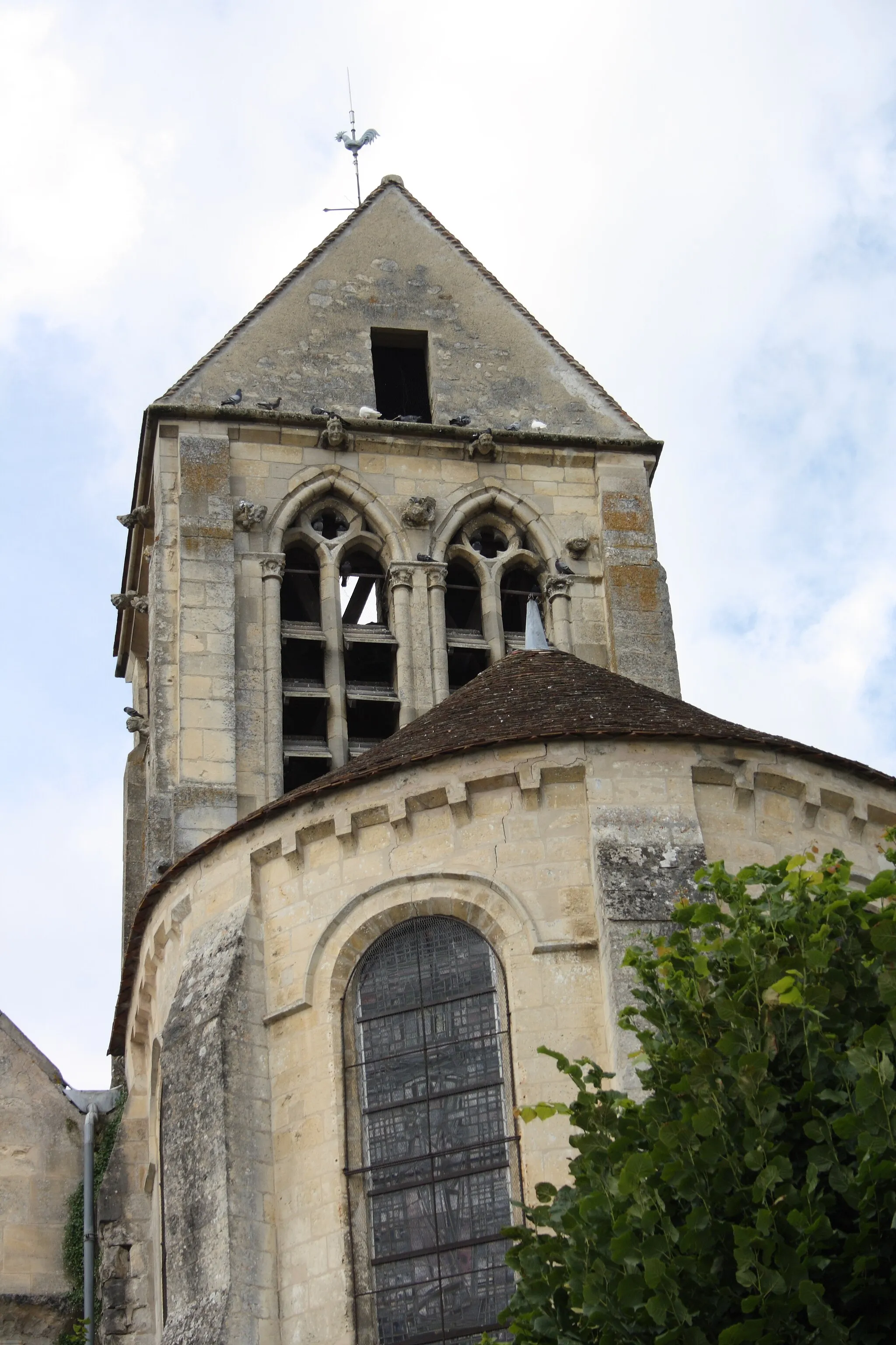 Photo showing: Katholische Kirche Saint-Denis in Jouy-le-Comte, einem Ortsteil von Parmain (Département Val-d’Oise) in der Region Île-de-France (Frankreich), Apsis