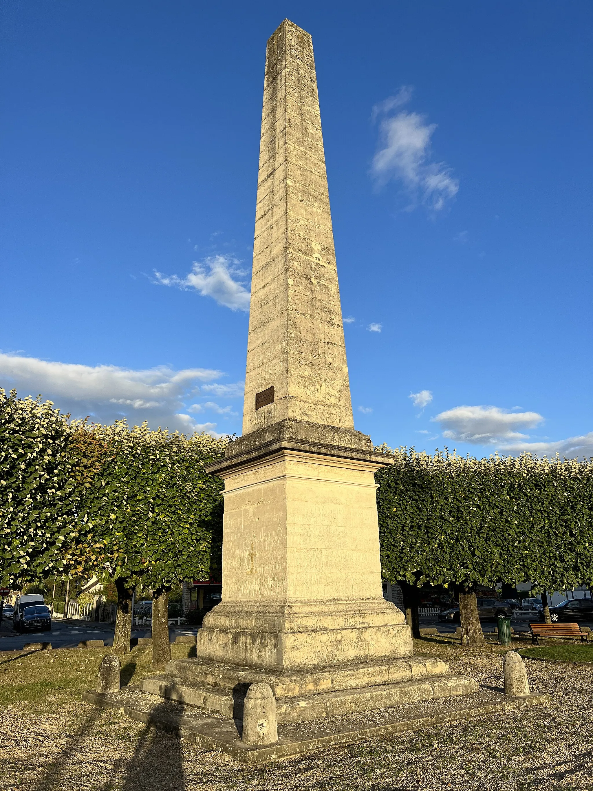 Photo showing: Obélisque de Brunoy, Brunoy.