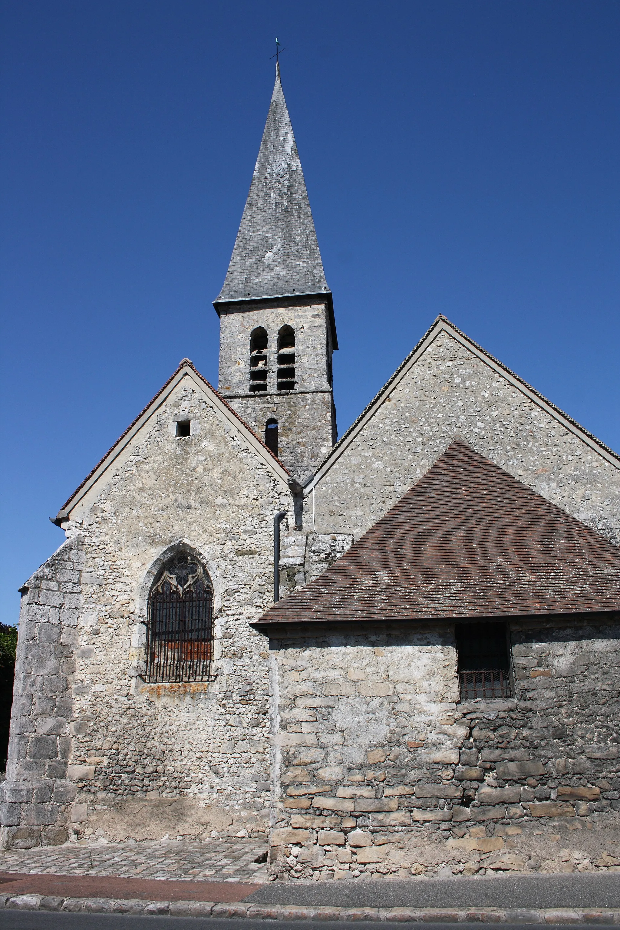 Photo showing: Katholische Kirche Saint-Étienne in Baulne, einer Gemeinde im Département Essonne in der Region Île-de-France (Frankreich)