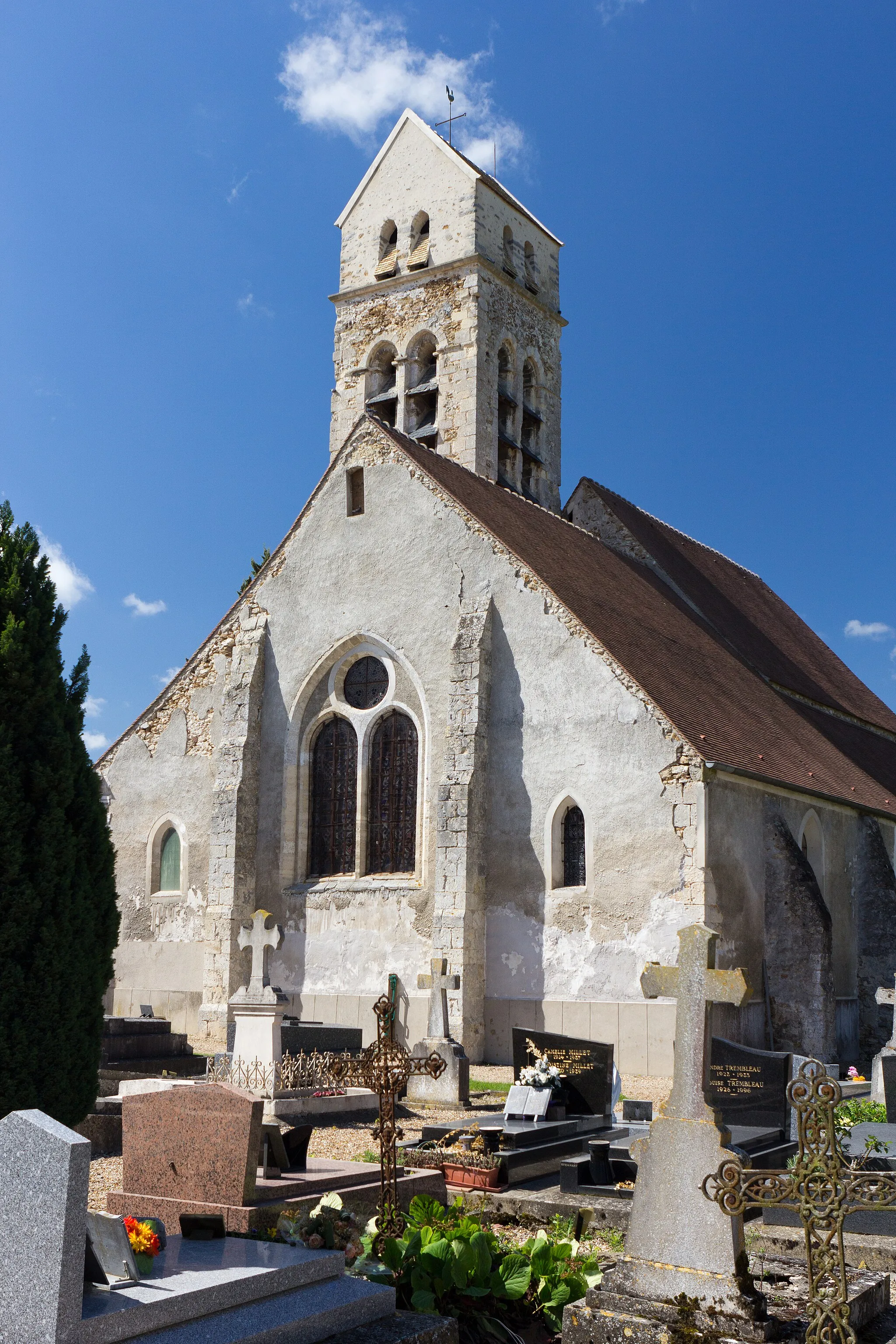 Photo showing: Église de Fontenay-le-Vicomte, Fontenay-le-Vicomte, département de l'Essonne, France