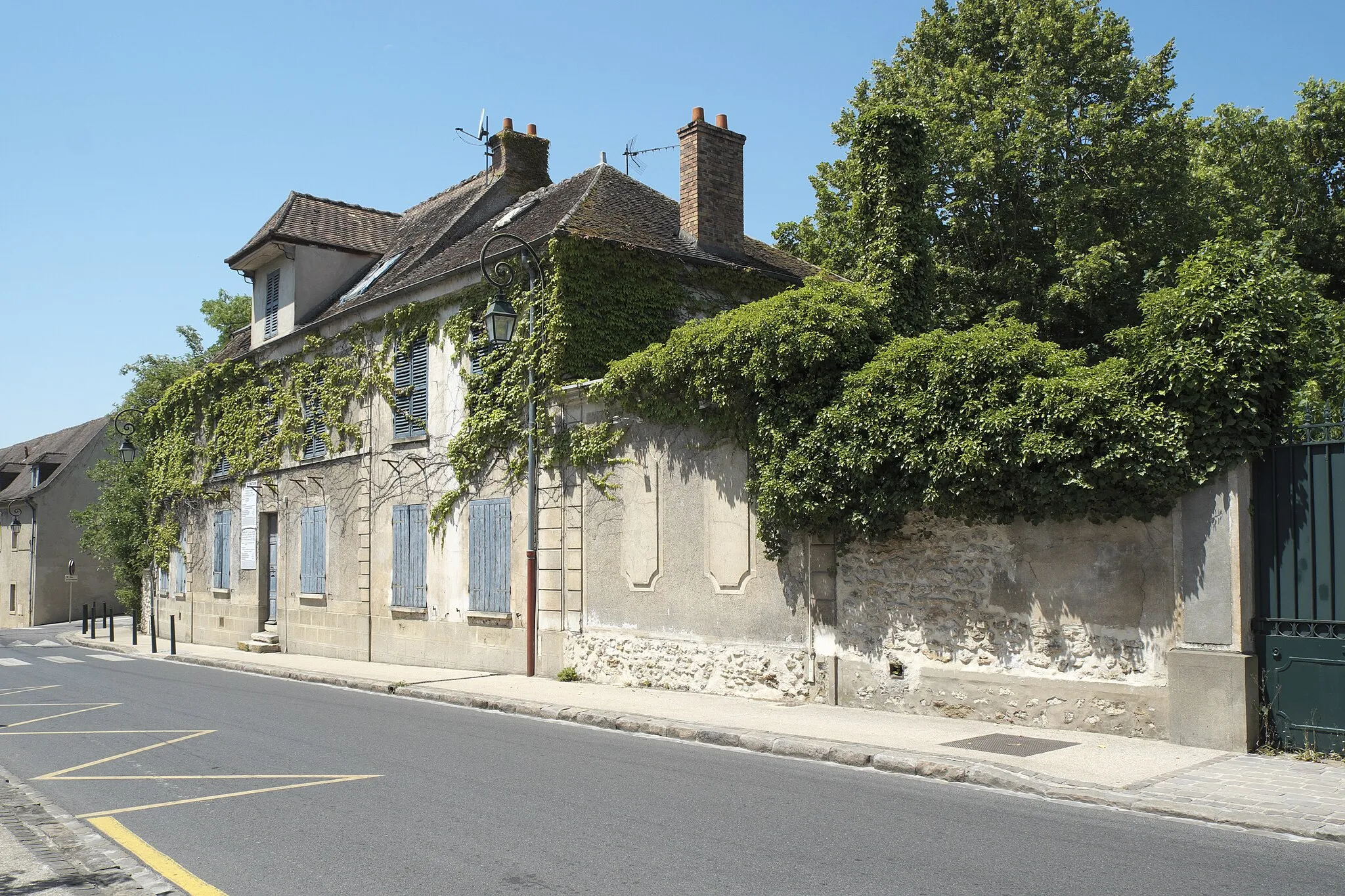 Photo showing: Gebäude in Varennes-Jarcy im Département Essonne (Region Île-de-France/Frankreich)