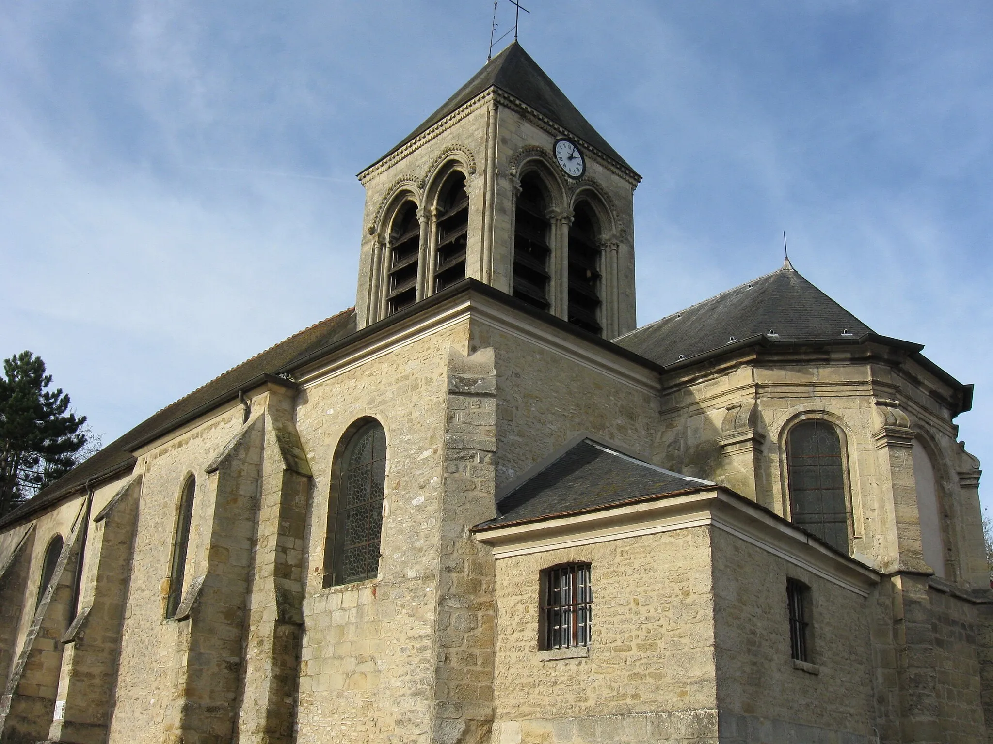 Photo showing: Église Saint-Séverin d'Oinville-sur-Montcient. (Yvelines, région Île-de-France).