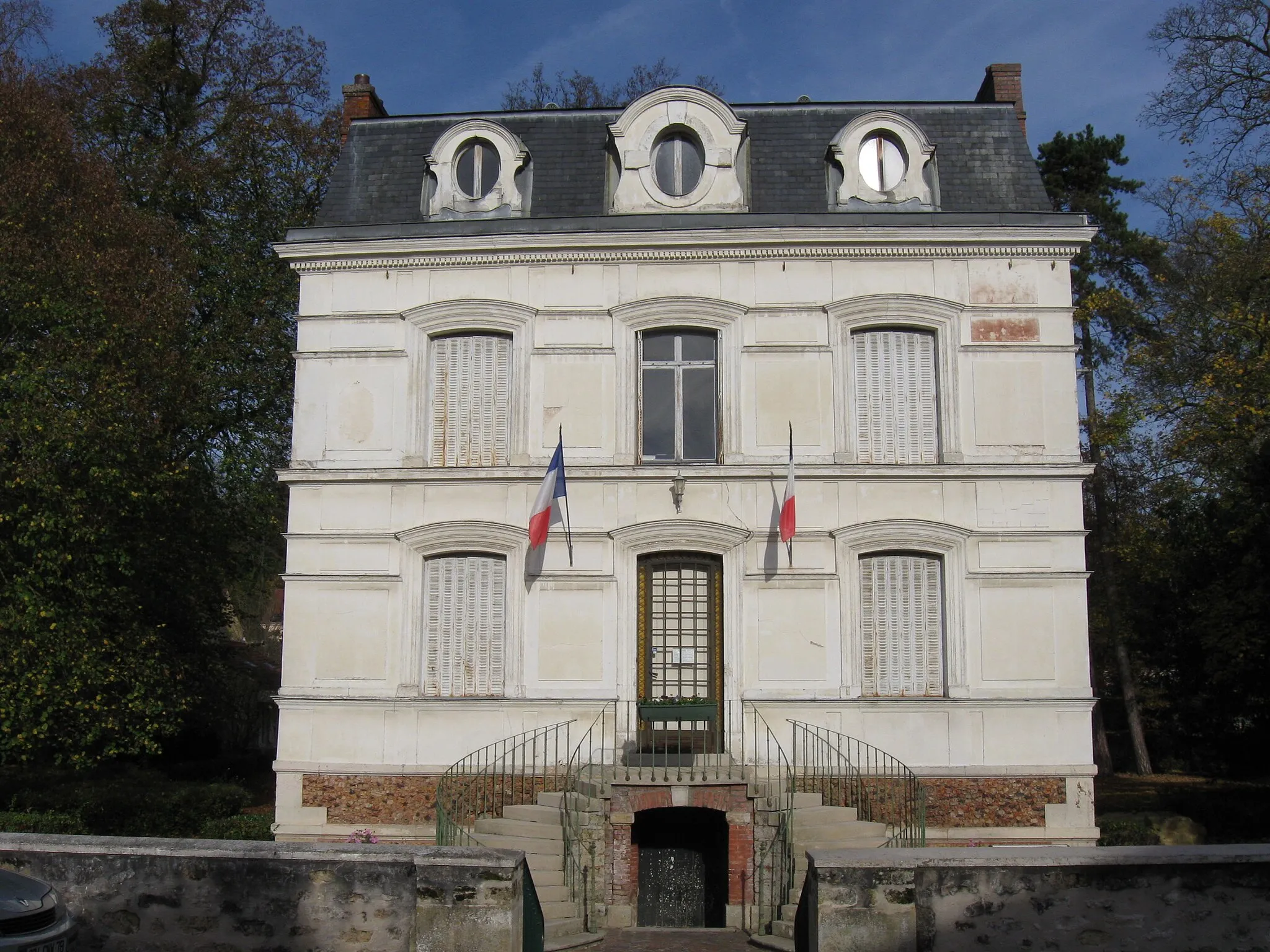Photo showing: Mairie de Oinville-sur-Montcient. (Yvelines, région Île-de-France).