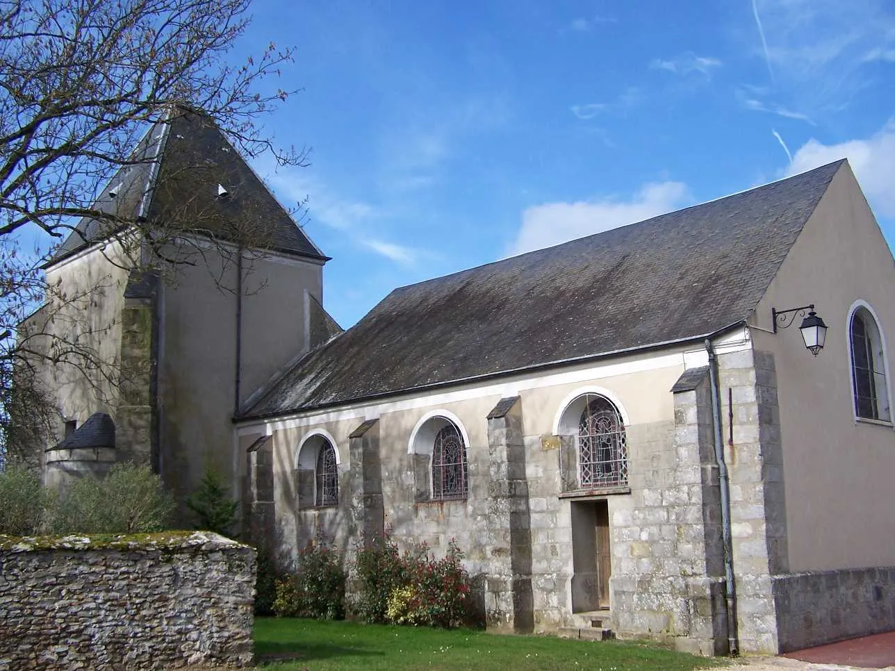 Photo showing: Church of Les Bréviaires (Yvelines, France)