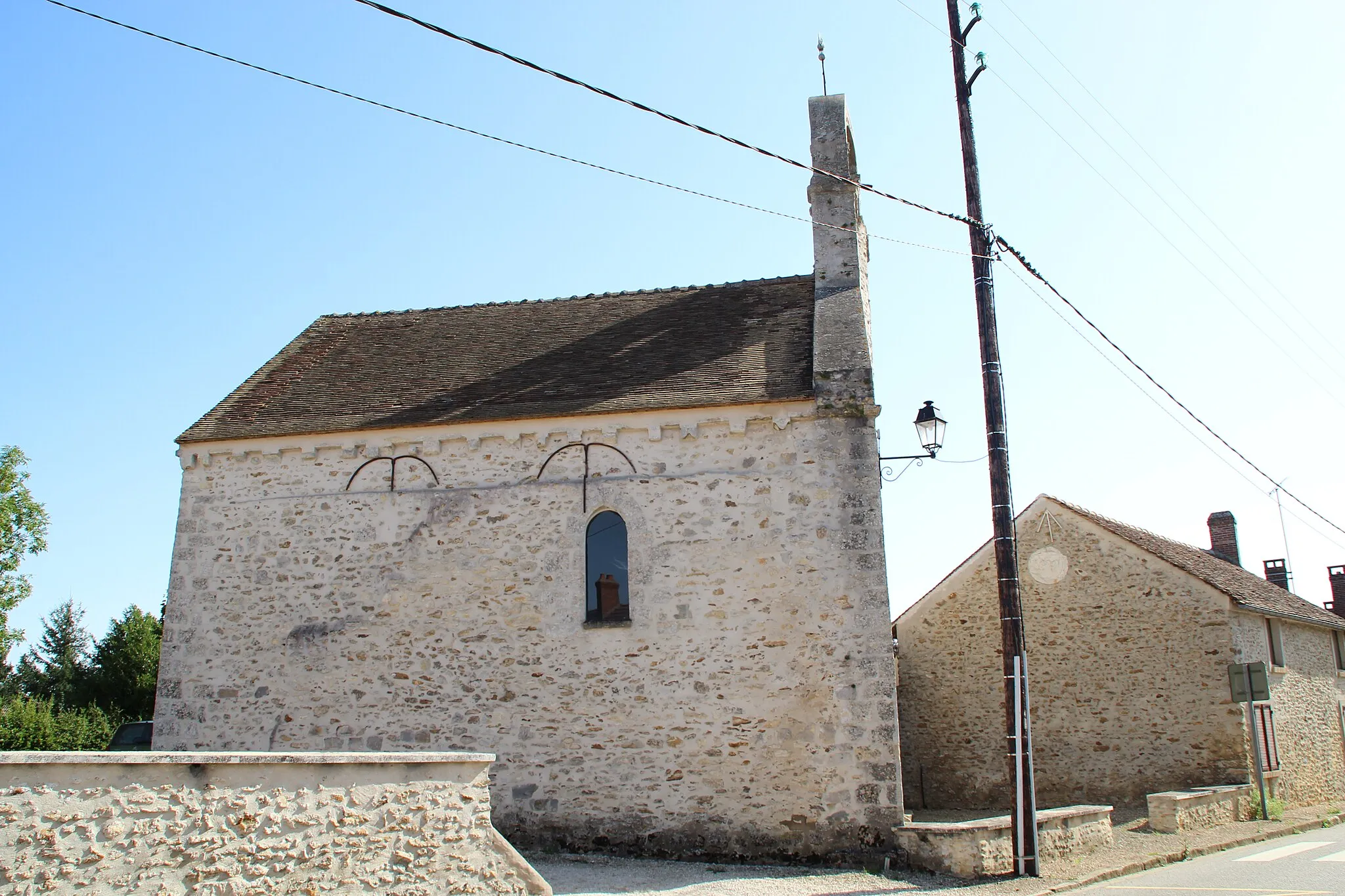 Photo showing: Saint-Jacques chapel in the hamlet of Bréthencourt in the town of Saint-Martin-de-Bréthencourt, France