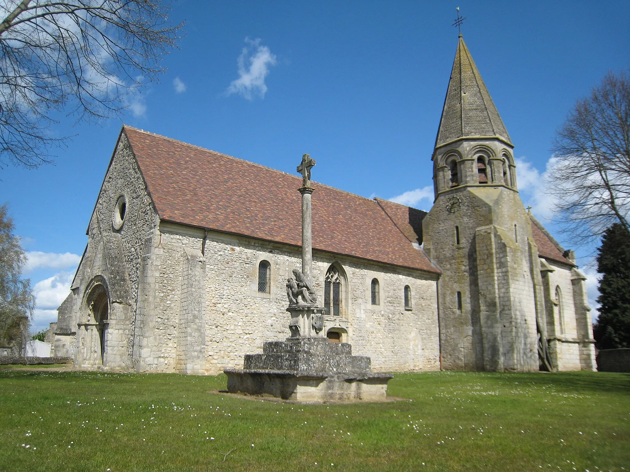 Photo showing: Eglise de Lierville, Oise, France