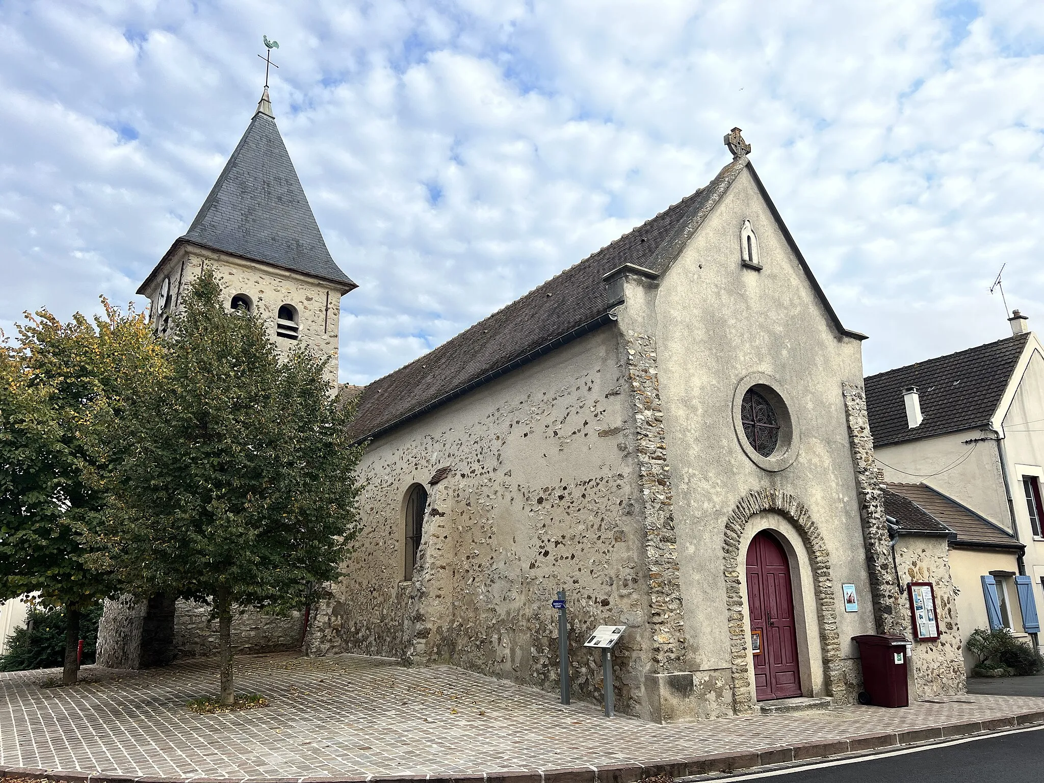 Photo showing: Église Saint-Antoine, Carnetin.