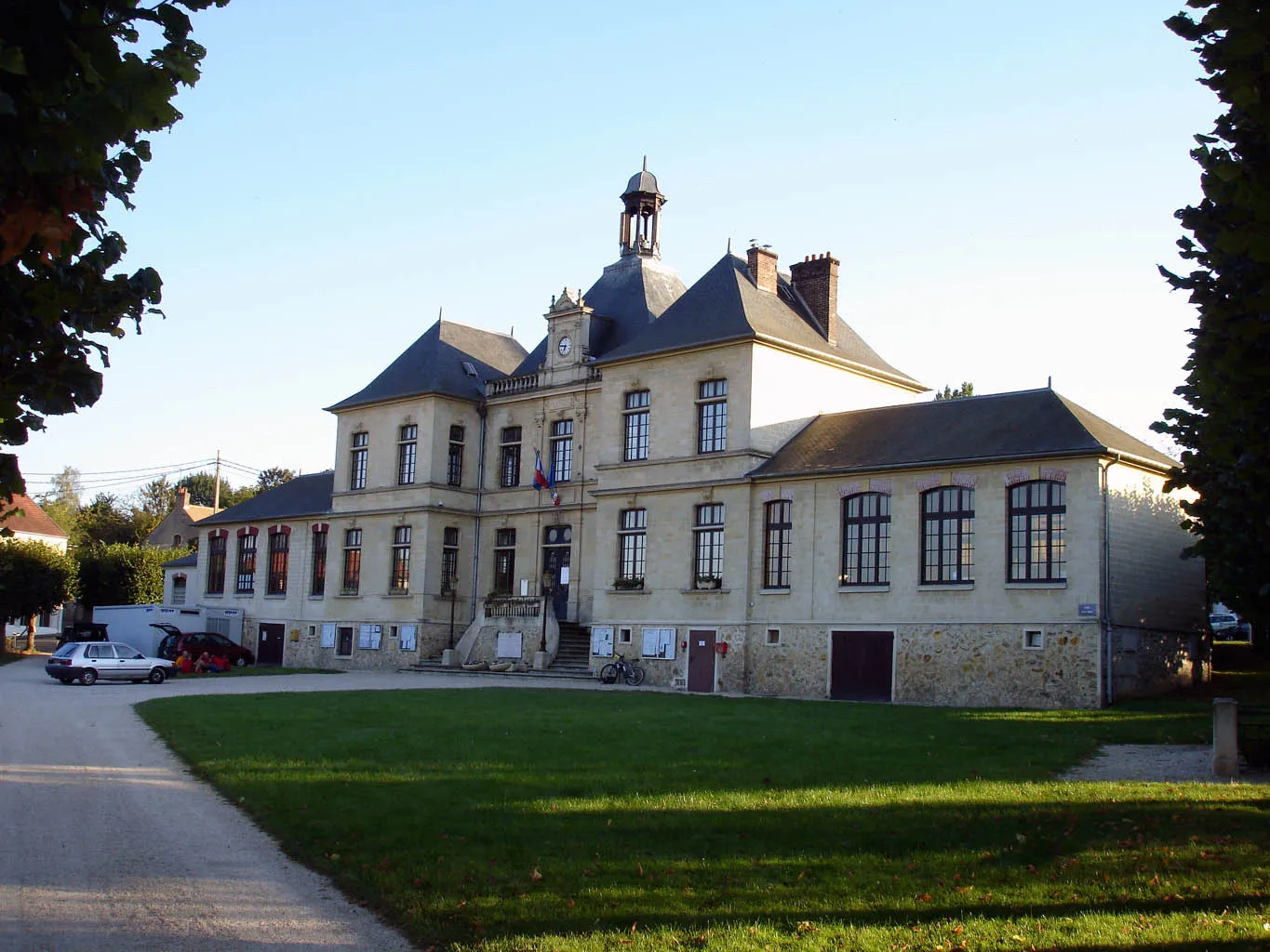 Photo showing: Mairie de Villiers-Adam (Val-d'Oise), France