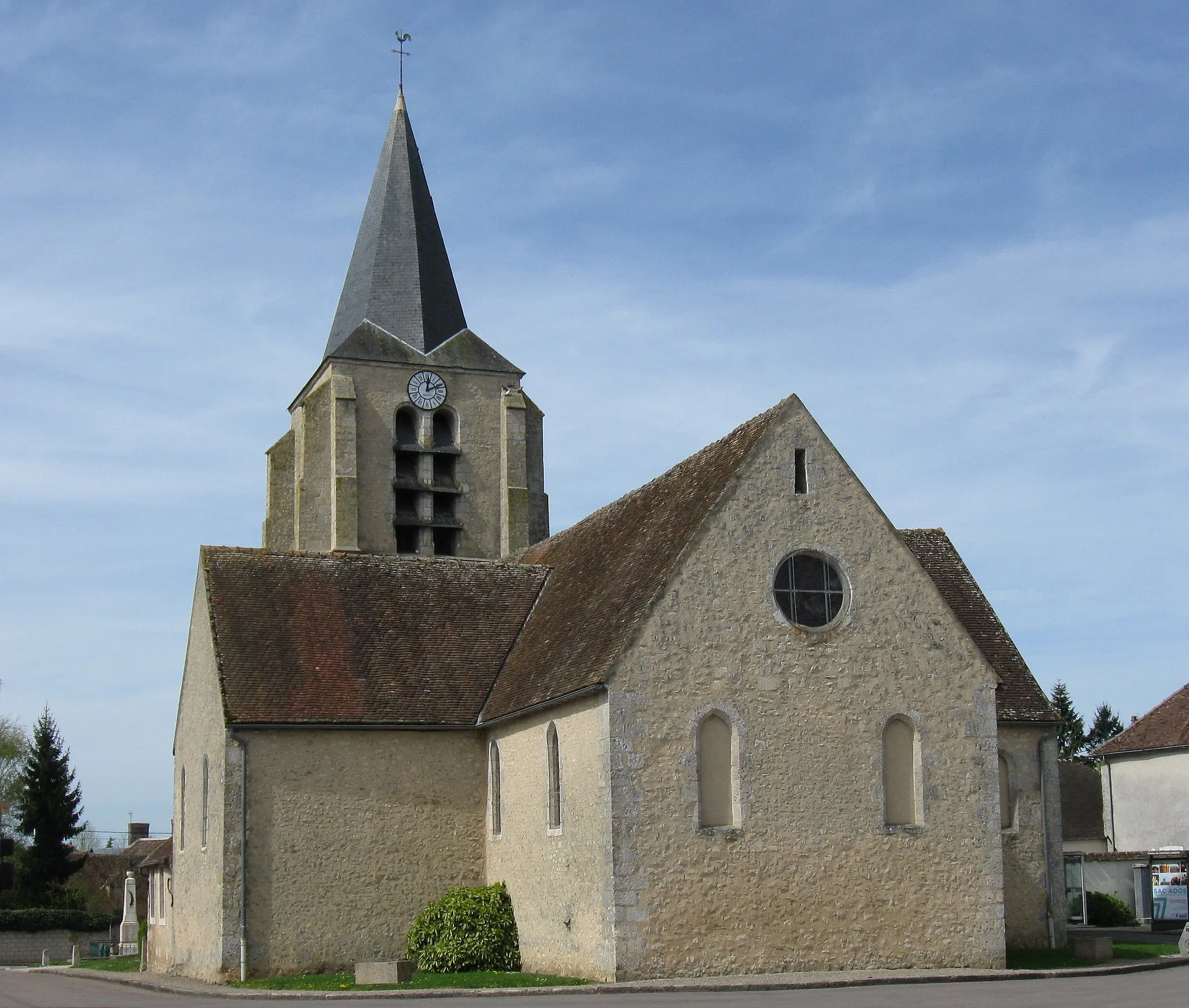 Photo showing: Église Saint-Pierre-et-Saint-Paul de Chaintreaux. (Seine-et-Marne, région Île-de-France).