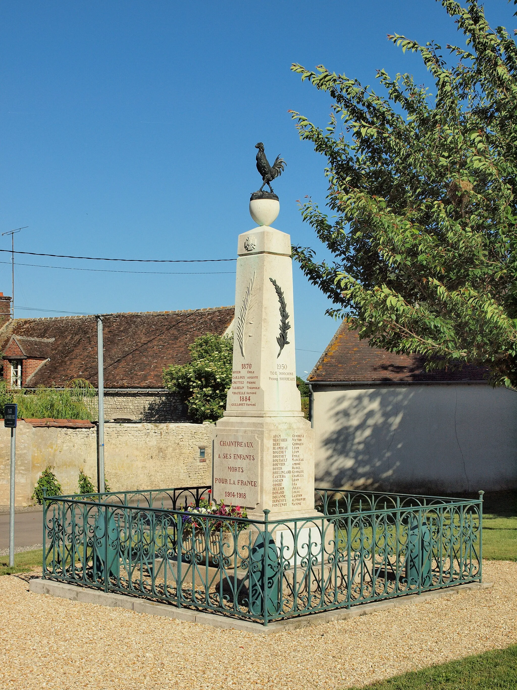 Photo showing: Monument aux morts de Chaintreaux (Seine-et-Marne, France)