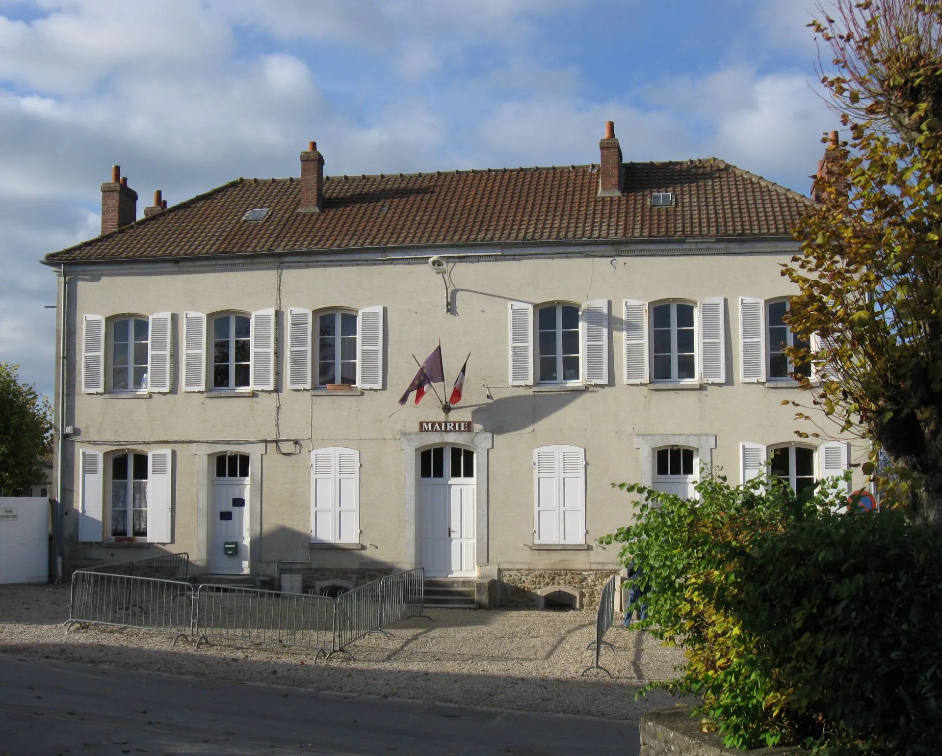 Photo showing: Mairie de Boutigny (Seine-et-Marne, région Île-de-France).