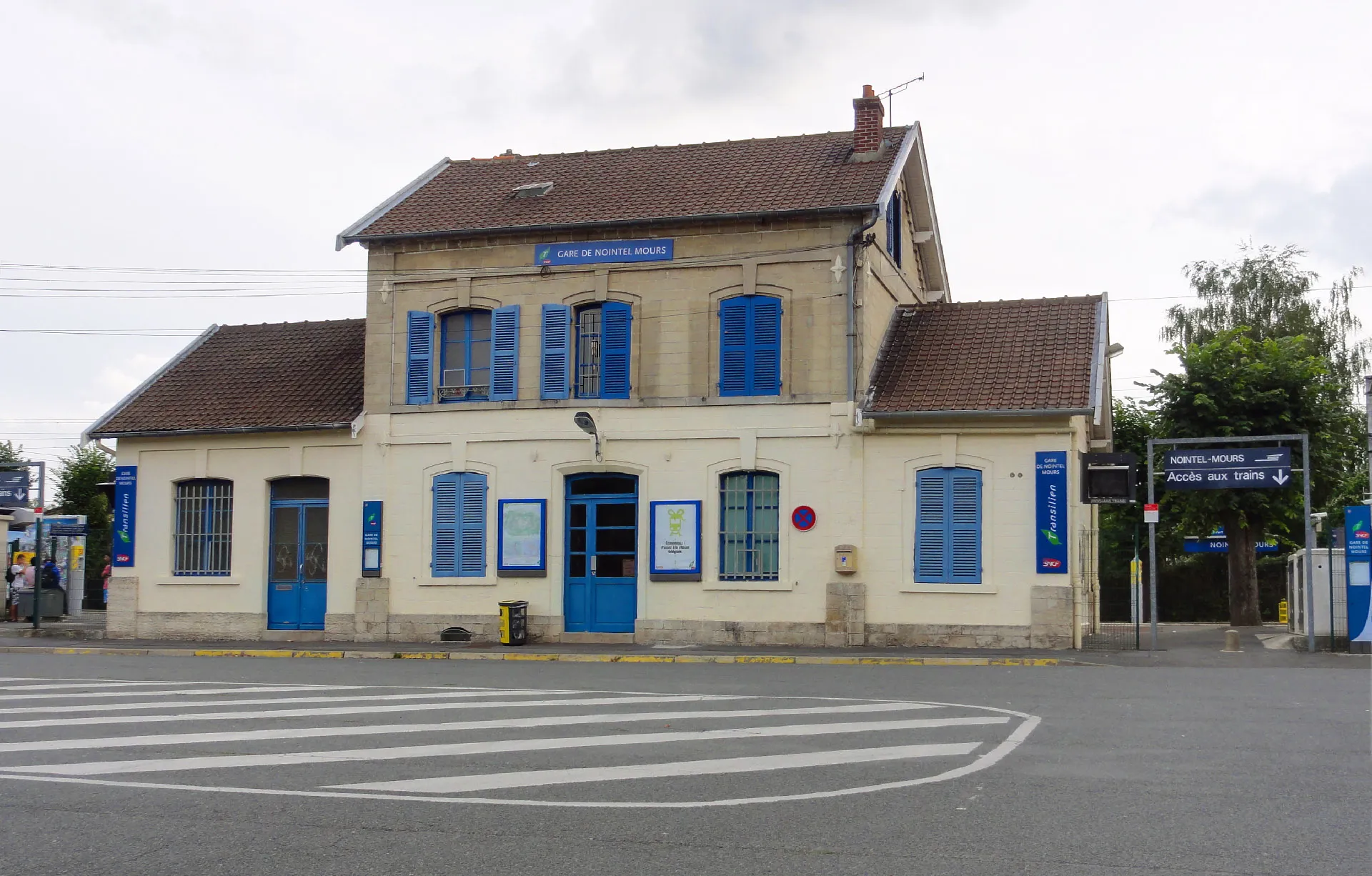 Photo showing: La gare de Nointel - Mours, Val-d'Oise, France.