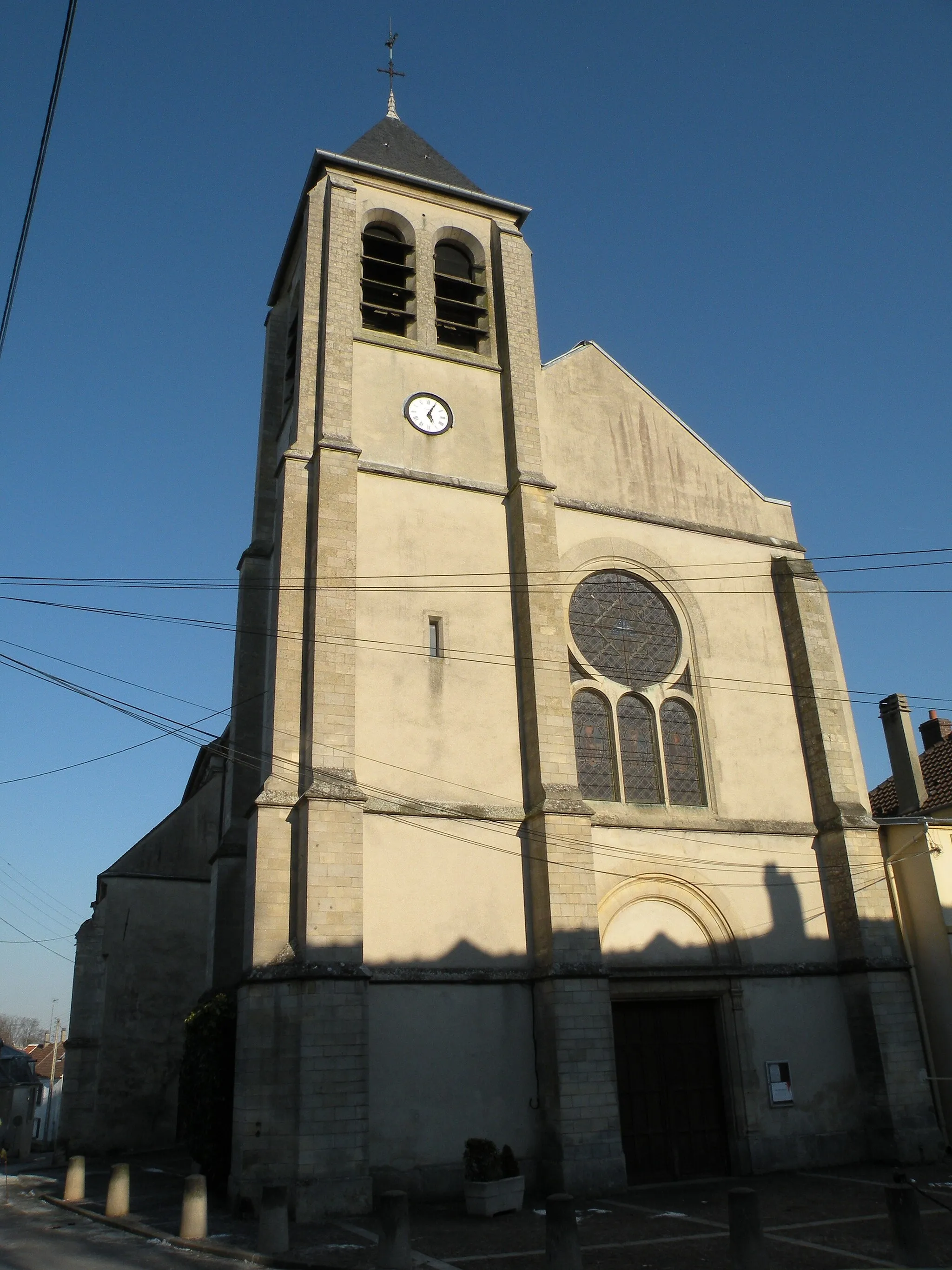 Photo showing: église de Maffliers